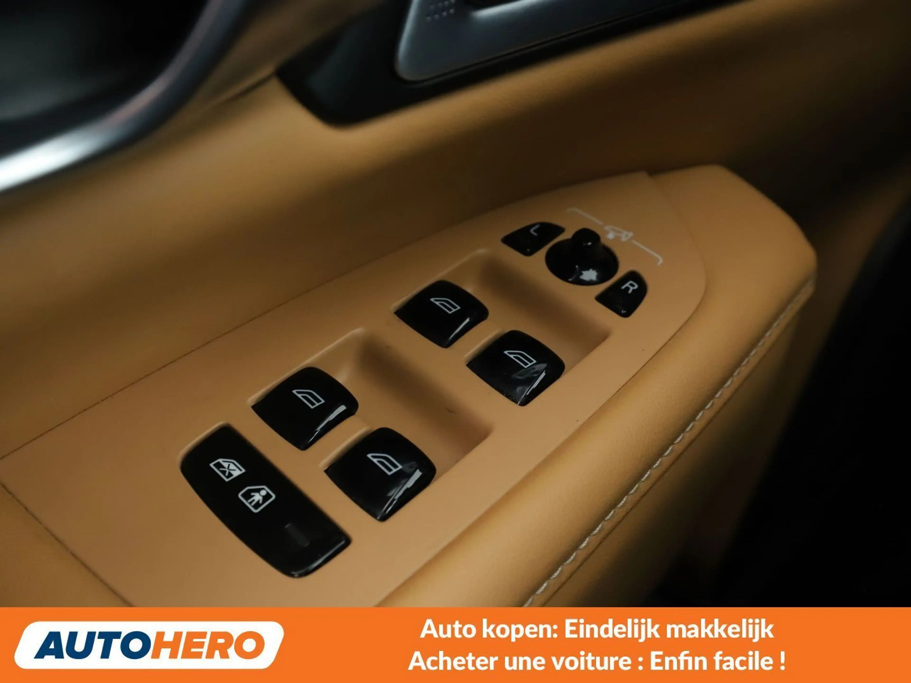 Volvo V90 2.0 T6 Recharge Plug-in Hybrid Ultra Dark AWD — photo 15