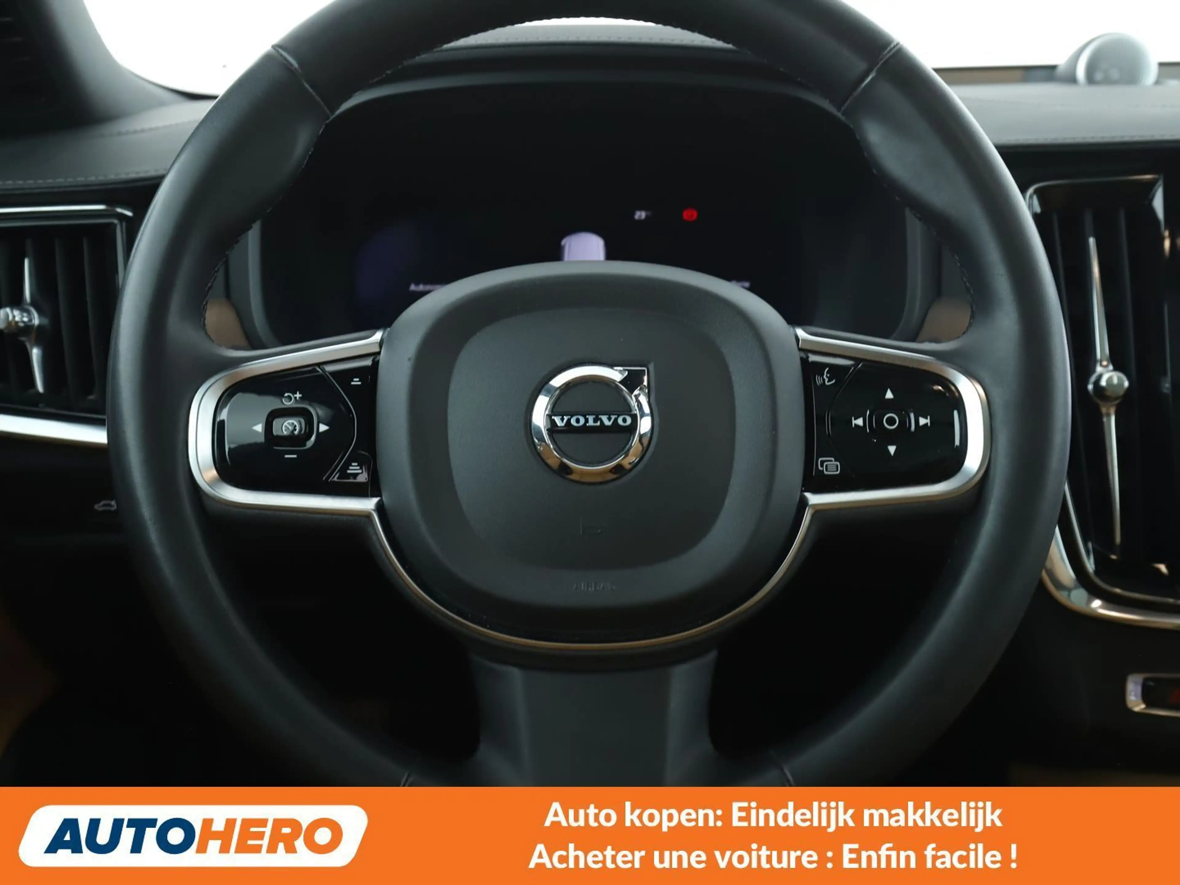 Volvo V90 2.0 T6 Recharge Plug-in Hybrid Ultra Dark AWD — photo 5