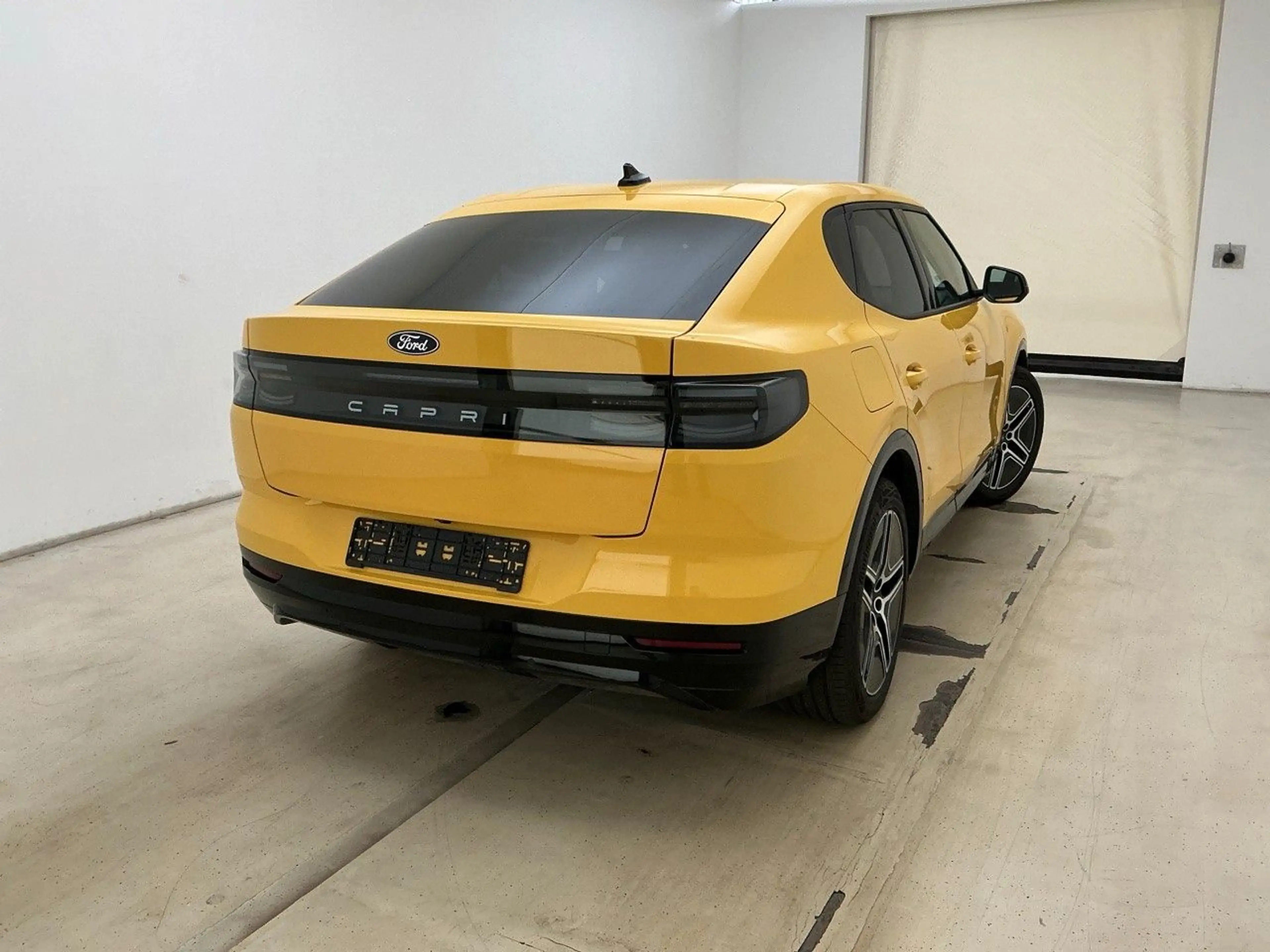 Ford Capri 77 kWh RWD Premium/360°/WÄRMEPUMPE/ACC/AHK — photo 3