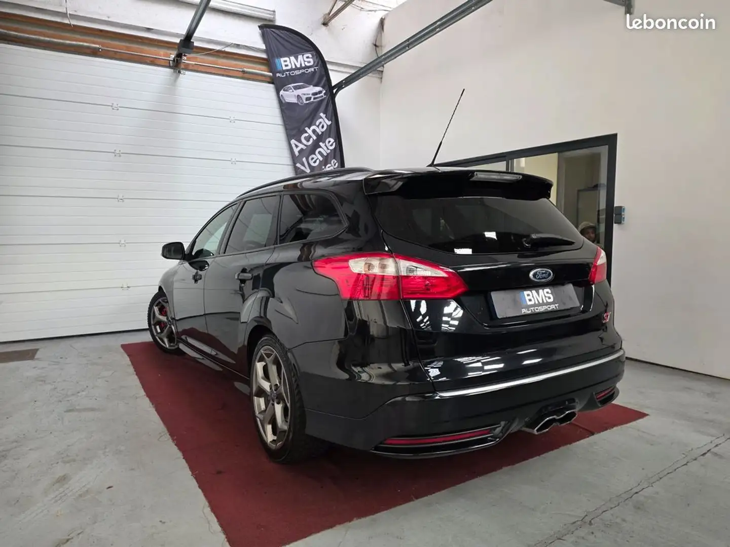 Ford Focus ST 250 SW (cuir, xenon, gps, camera..) Schwarz - 2