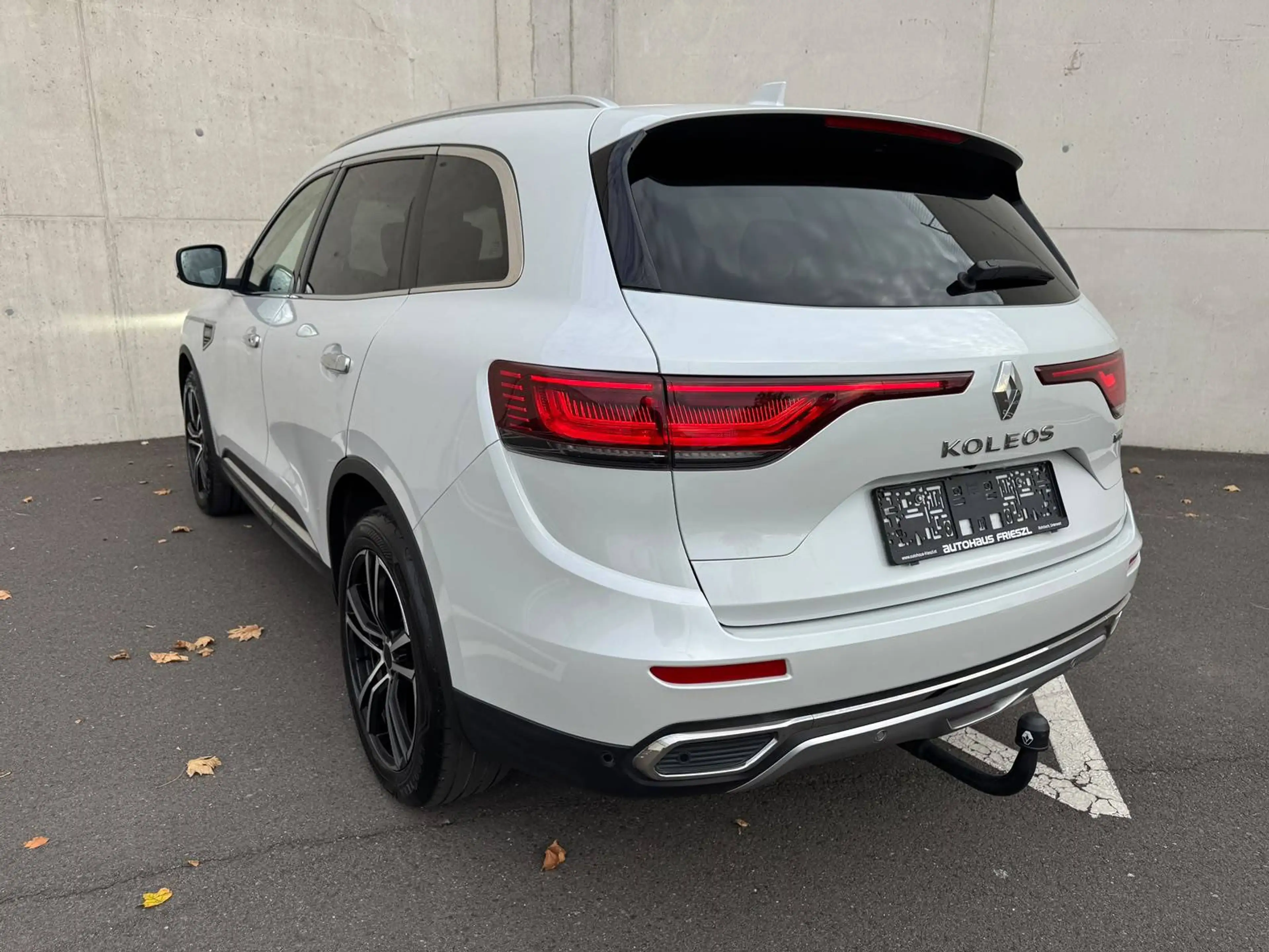 Renault Koleos Initiale Paris 4x4 *AHK*Erstbesitz*Totwinkelas.*ACC*Rückfahrkamera*Sitzheizung*Sitzbelüftung — photo 6