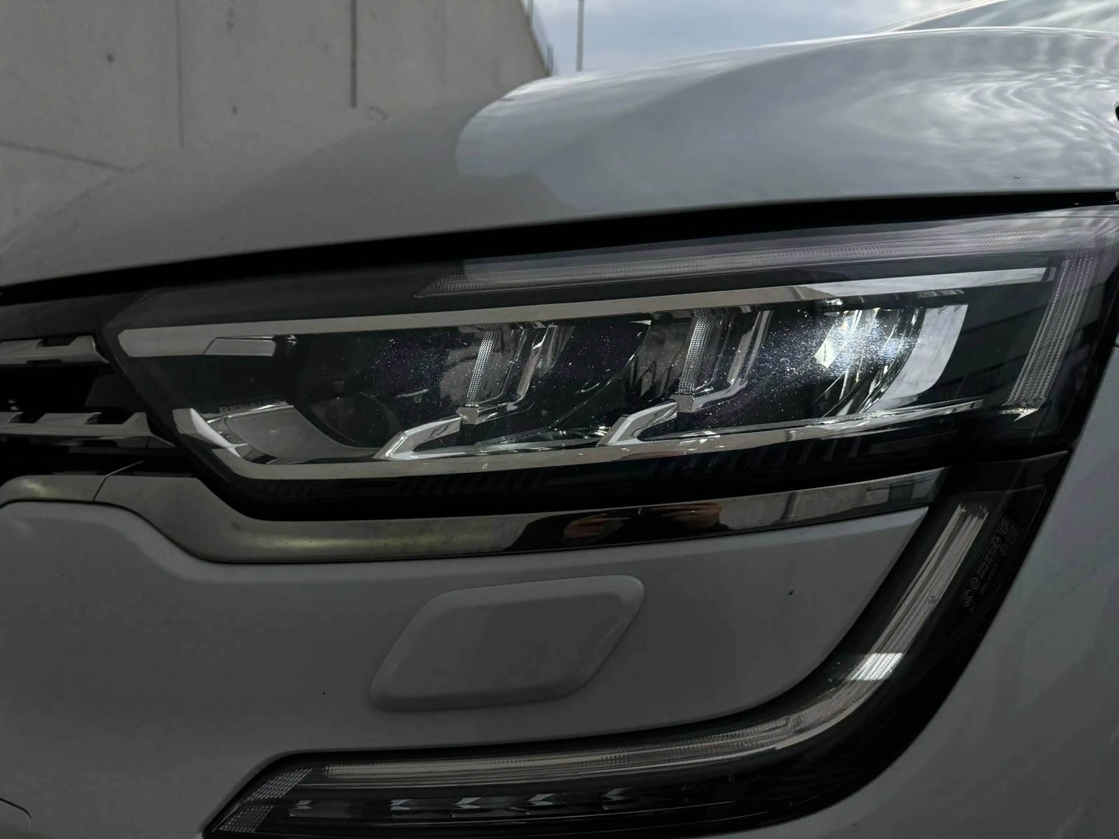 Renault Koleos Initiale Paris 4x4 *AHK*Erstbesitz*Totwinkelas.*ACC*Rückfahrkamera*Sitzheizung*Sitzbelüftung — photo 9