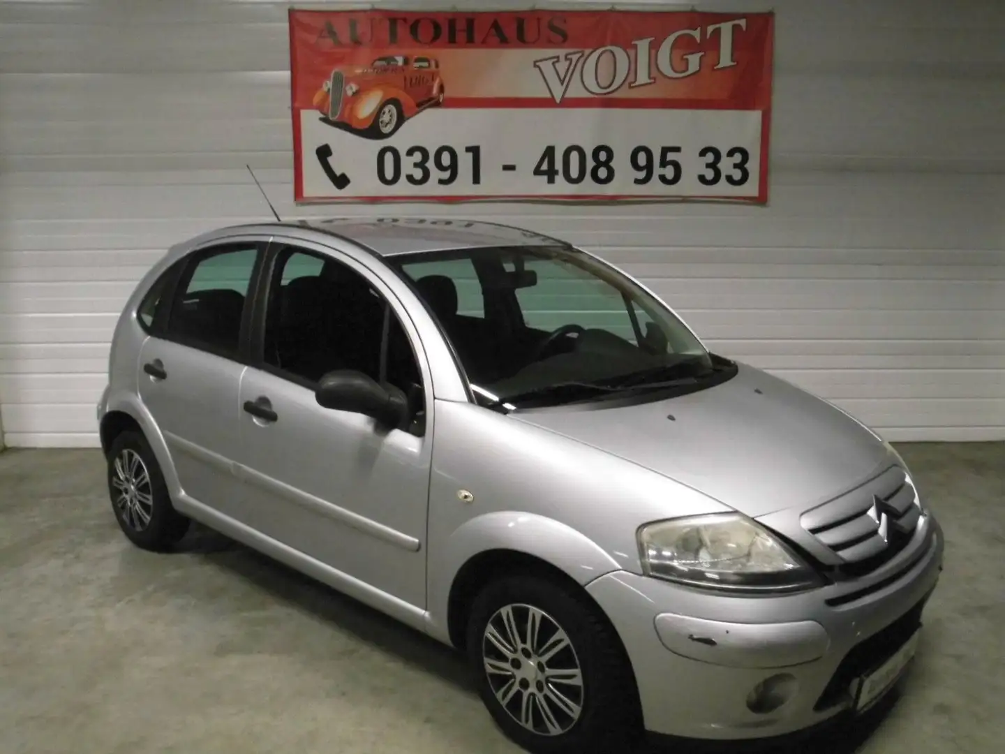 Citroen C3 1.4 Confort Grijs - 2
