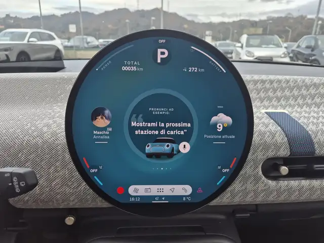 Mini Hatch view 14