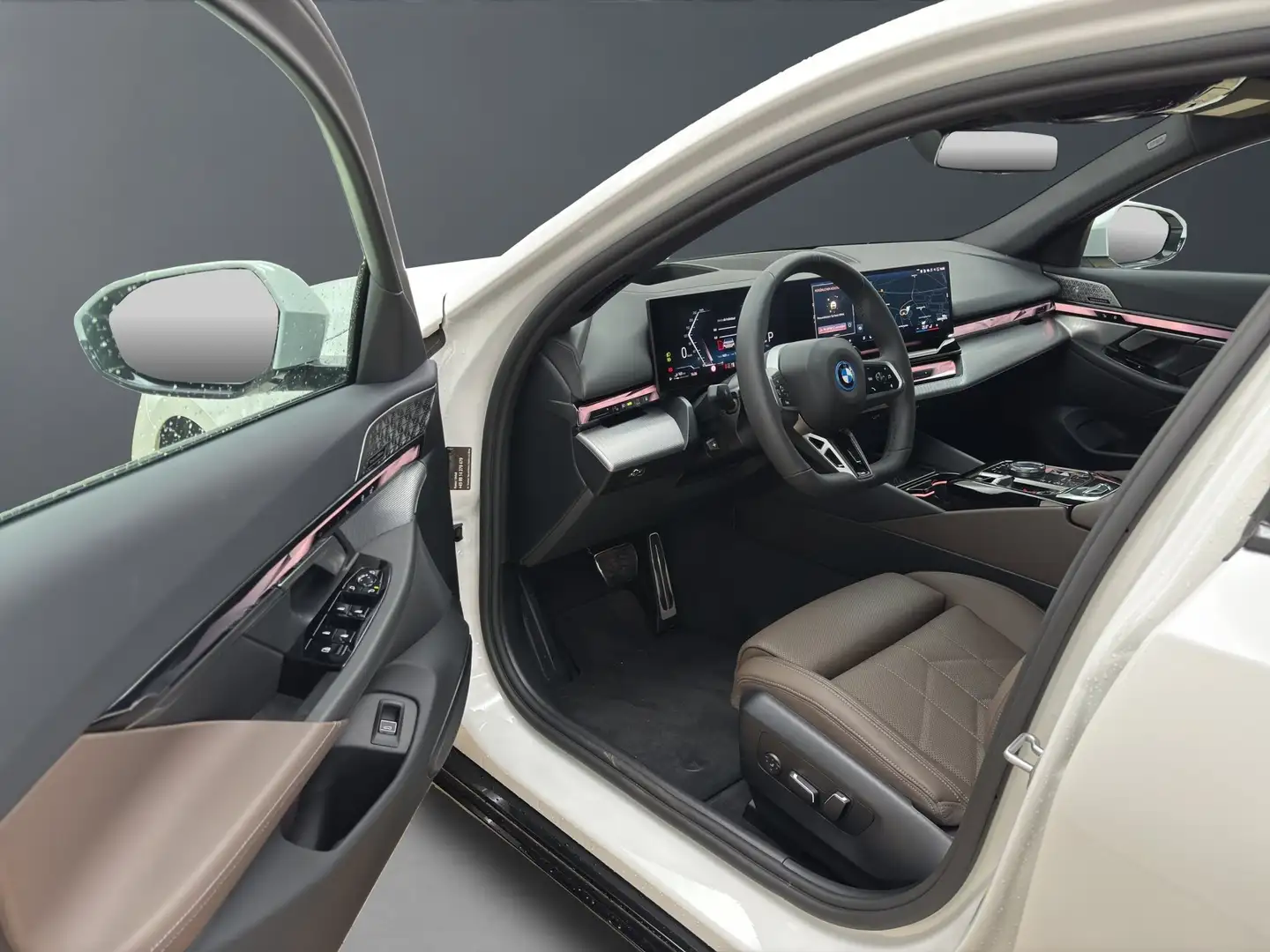 BMW 550 e xDrive Limousine [M Sport, B&W Sound, AHK] Alb - 2
