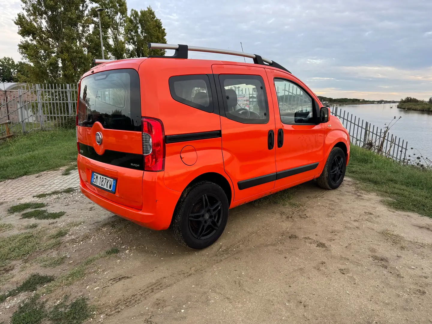Fiat Qubo 1300 multijet narančasta - 2
