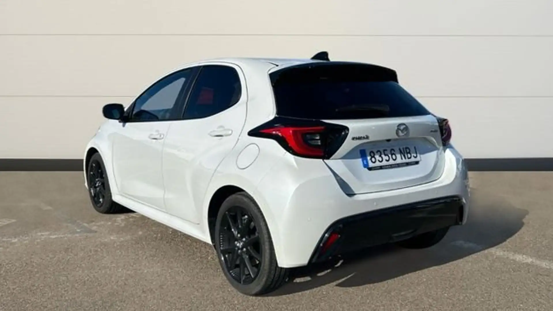 Mazda 2 1.5 HEV 85KW CVT HOMURA 116 5P Blanco - 2