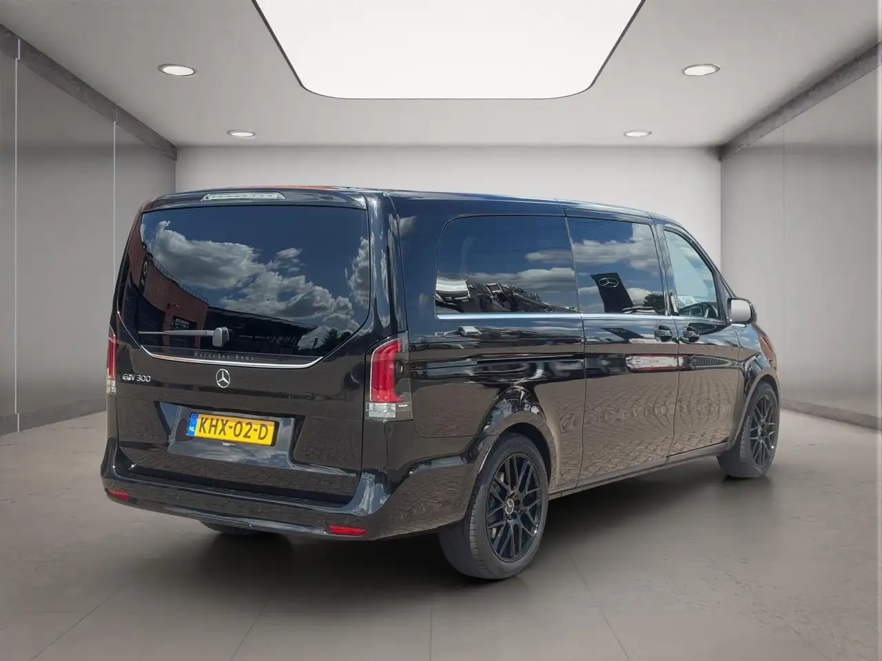 Mercedes-Benz EQV 300 2026