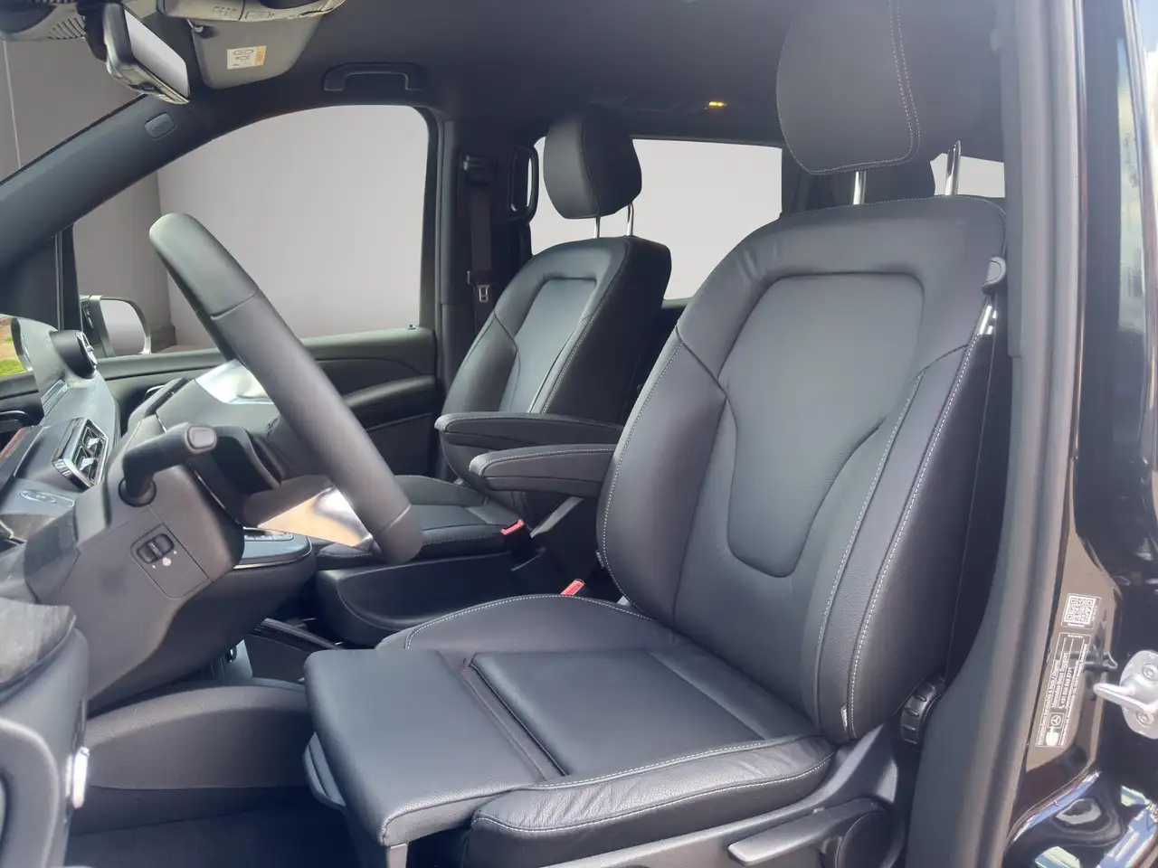 Mercedes-Benz EQV 300 2026