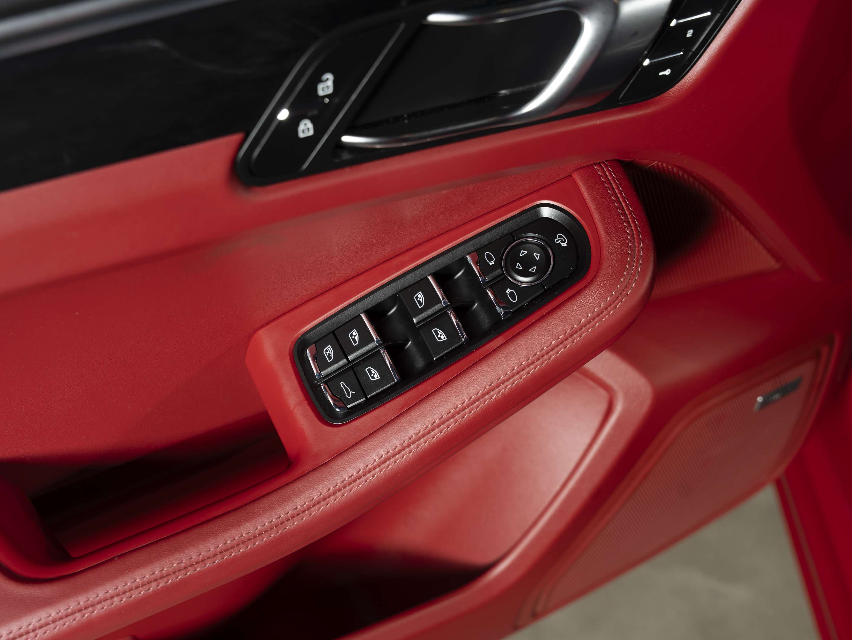2022 Porsche Macan 2022 Macan GTS - Certifié Porsche Approved thumb 28
