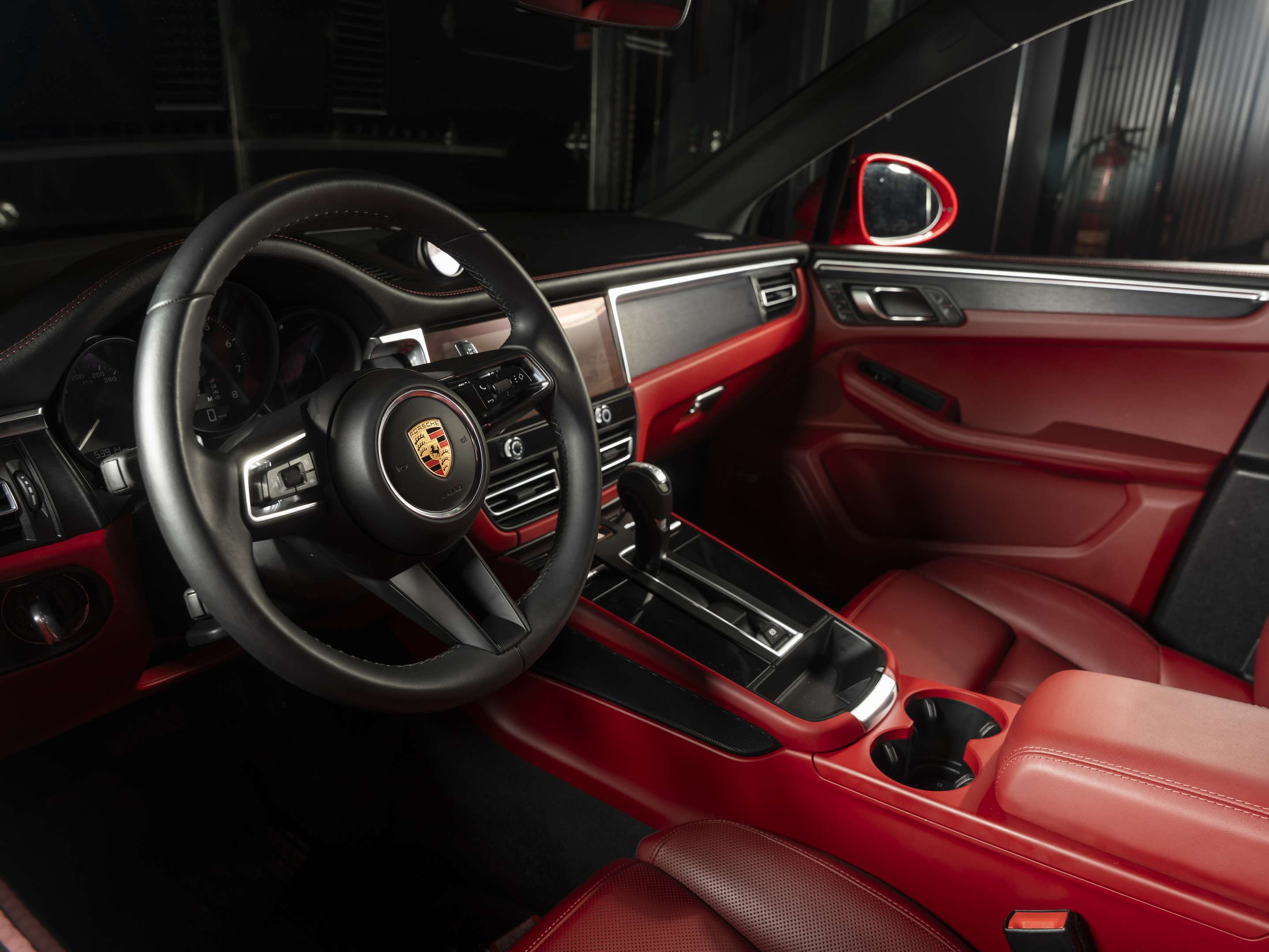 2022 Porsche Macan 2022 Macan GTS - Certifié Porsche Approved thumb 11