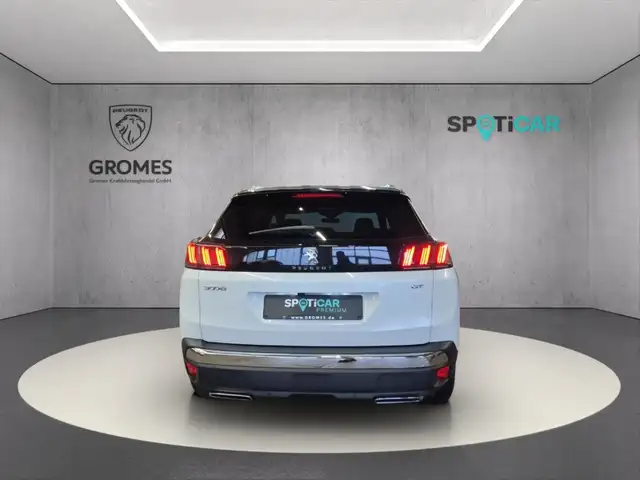 Peugeot 3008 view 4