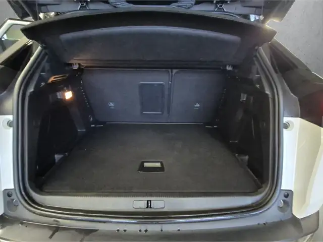 Peugeot 3008 view 7