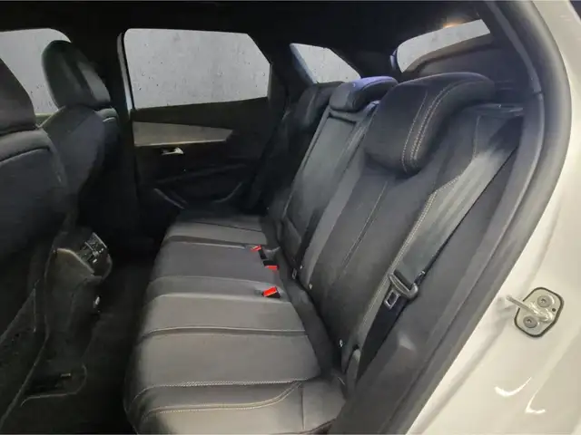 Peugeot 3008 view 8