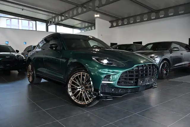 Aston Martin DBX