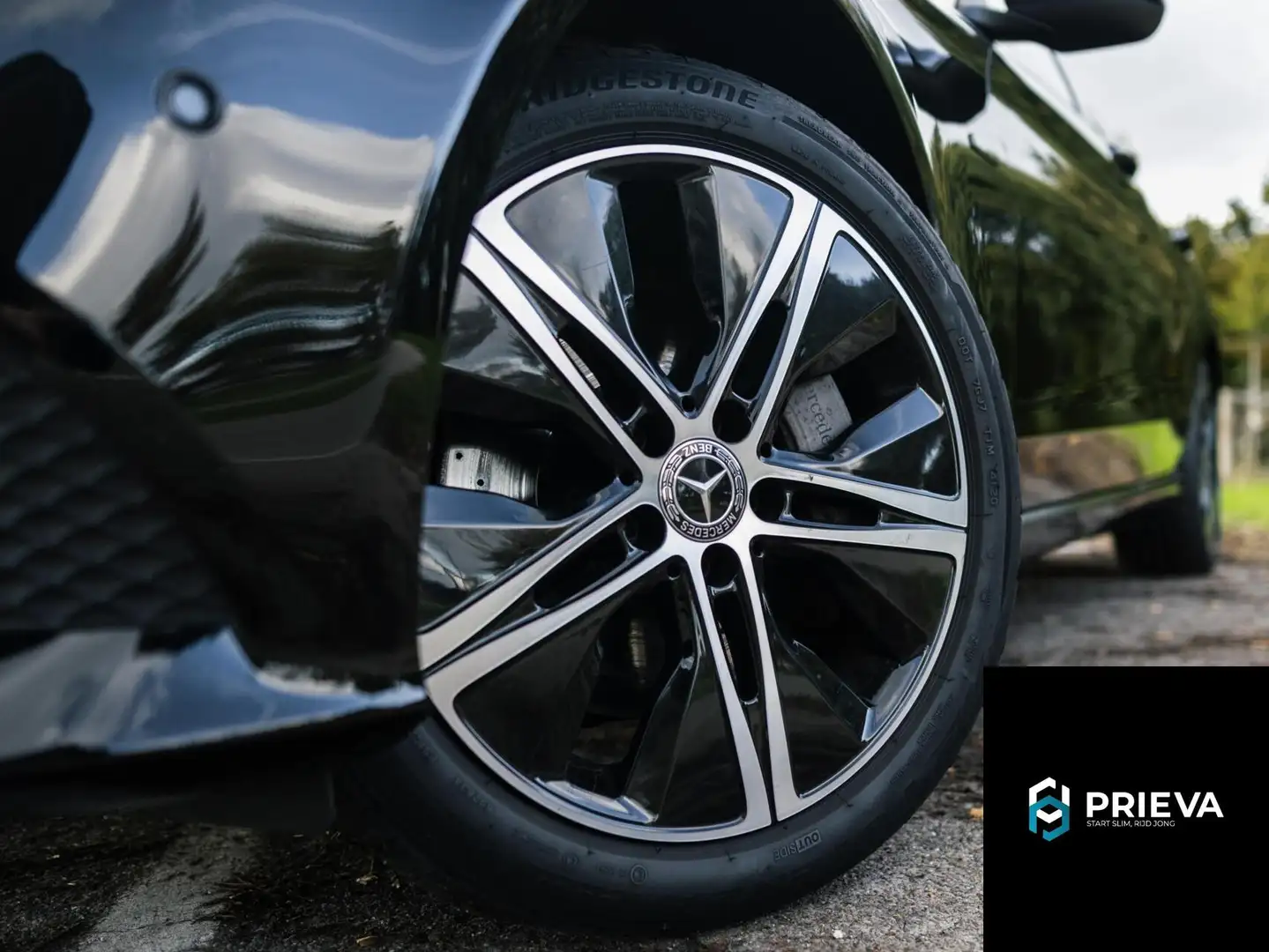 Mercedes-Benz T-Class C300e Avantgarde Nero - 2