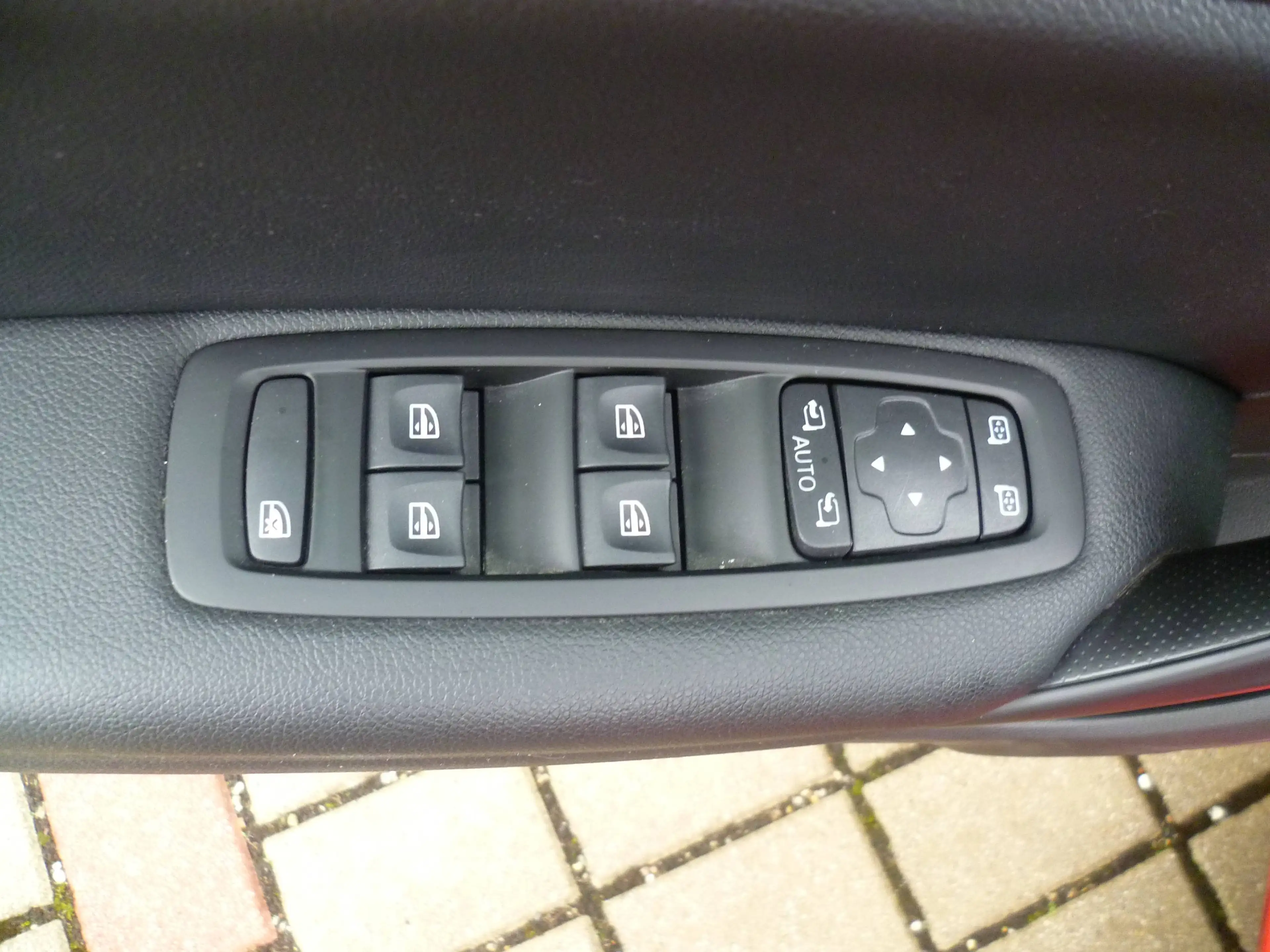 Renault Megane Grandtour TCe 140 GPF INTENS — photo 15