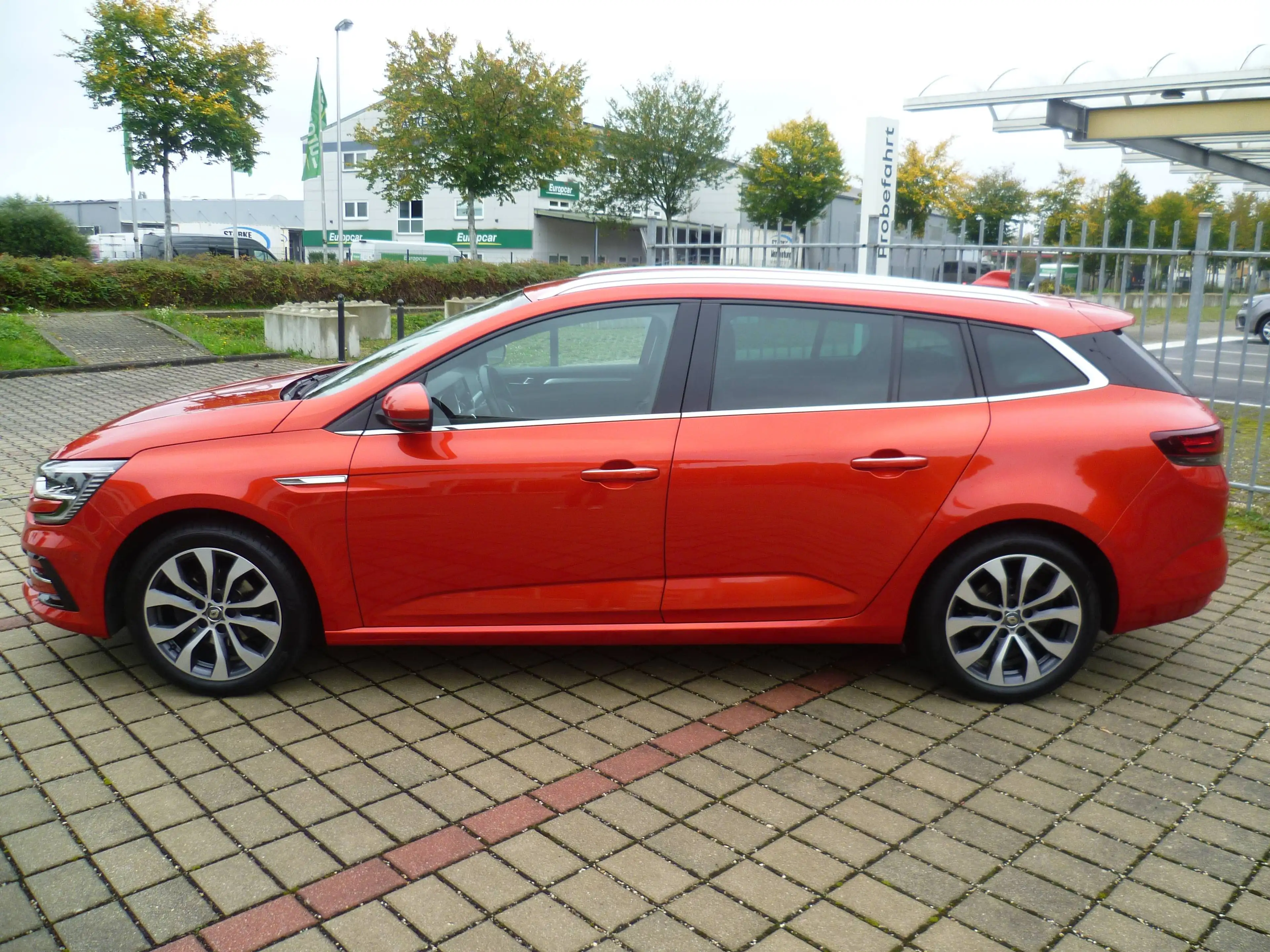Renault Megane Grandtour TCe 140 GPF INTENS — photo 2