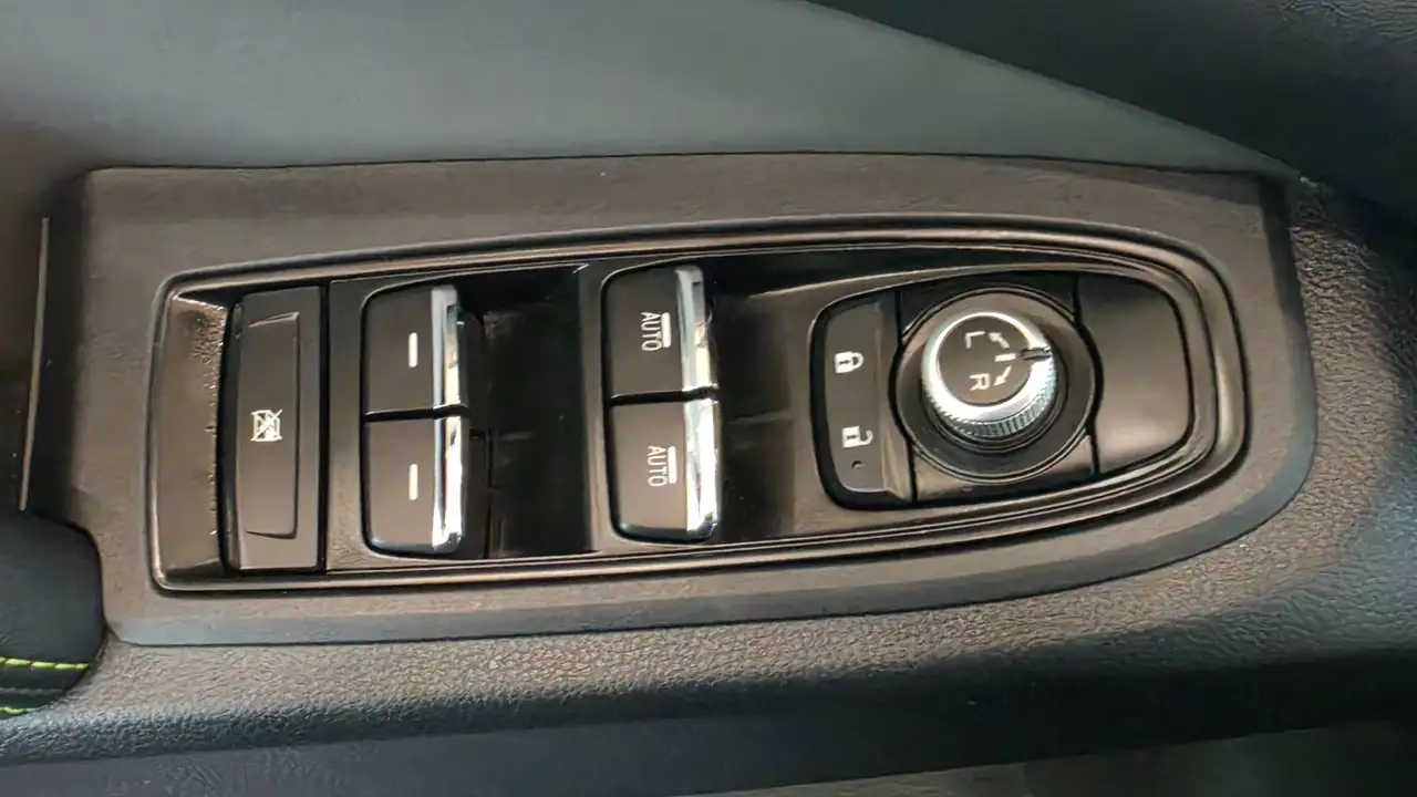 Subaru Ascent photo Subaru Ascent