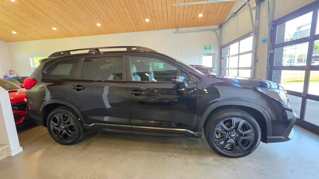 Subaru Ascent photo Subaru Ascent