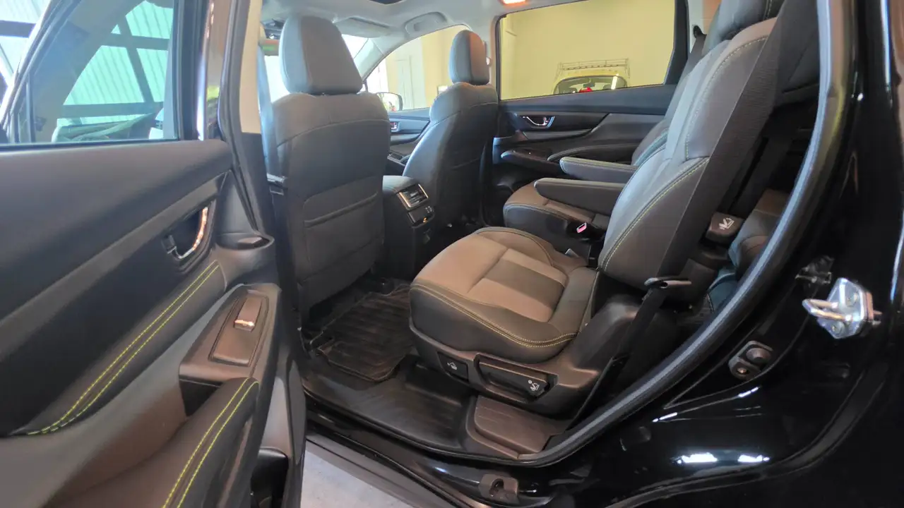 Subaru Ascent photo Subaru Ascent
