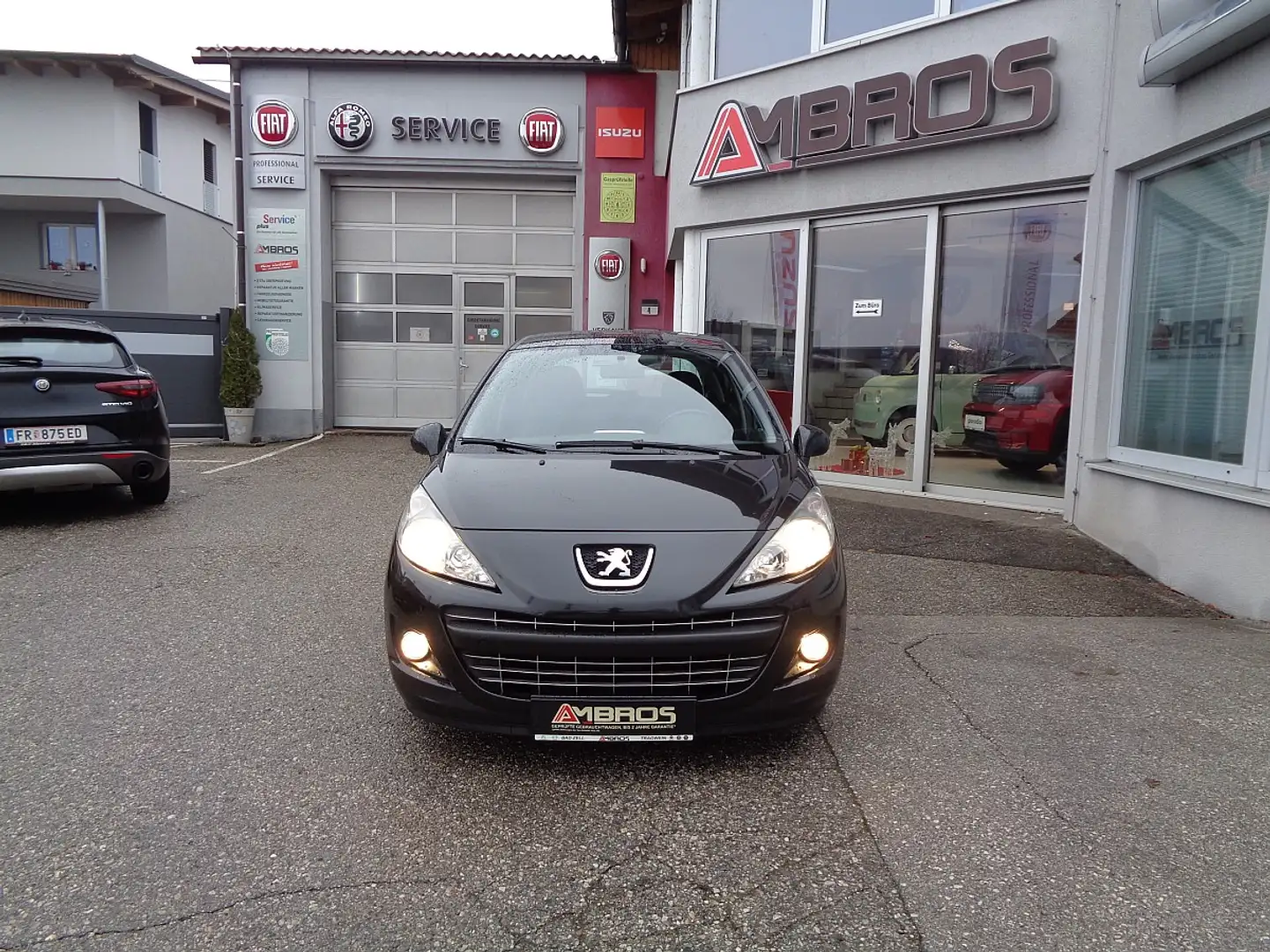 Peugeot 207 Active 1,4 HDi 70 FAP DIESEL Schwarz - 2