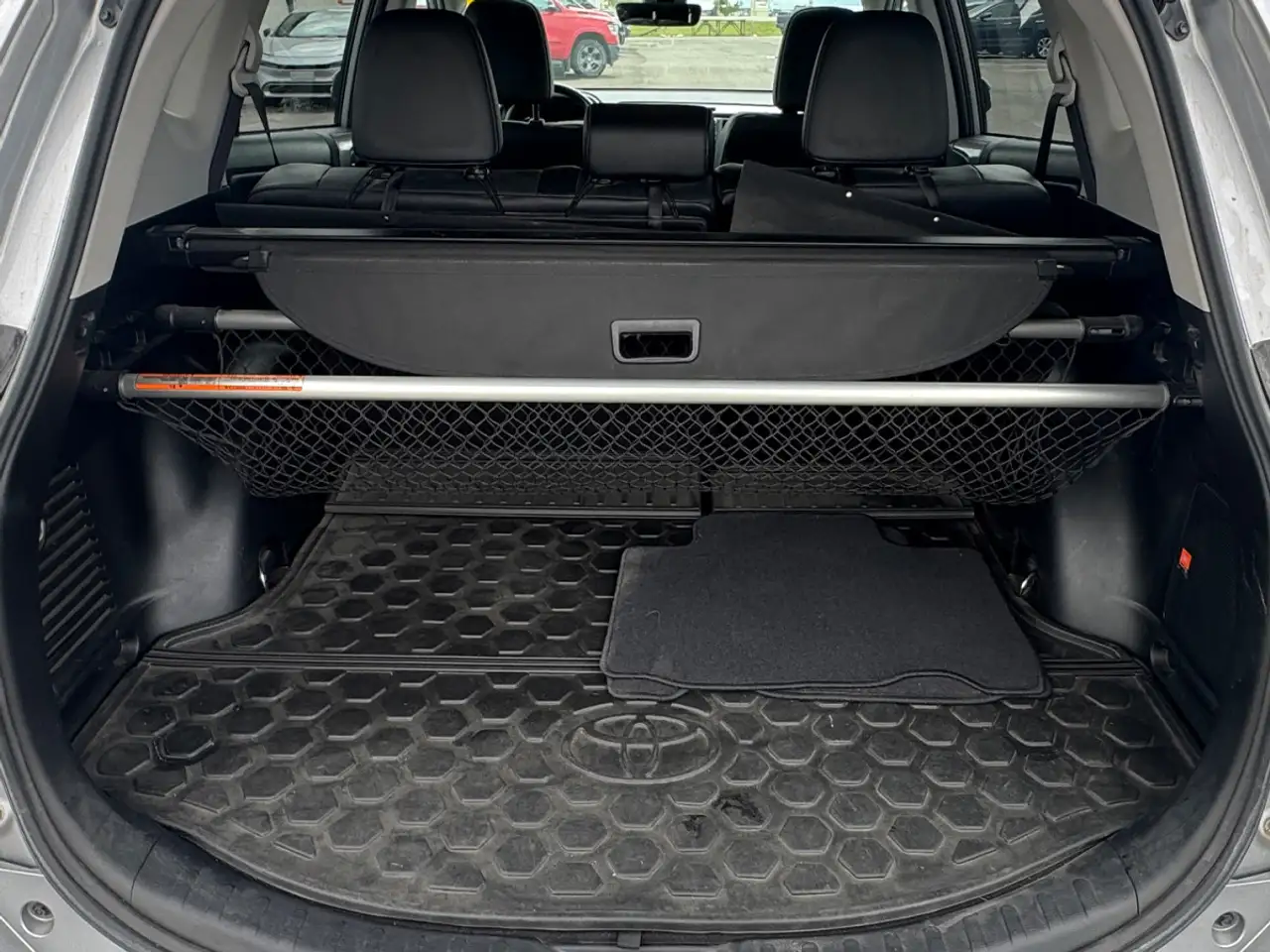 Toyota RAV 4 photo Toyota RAV 4