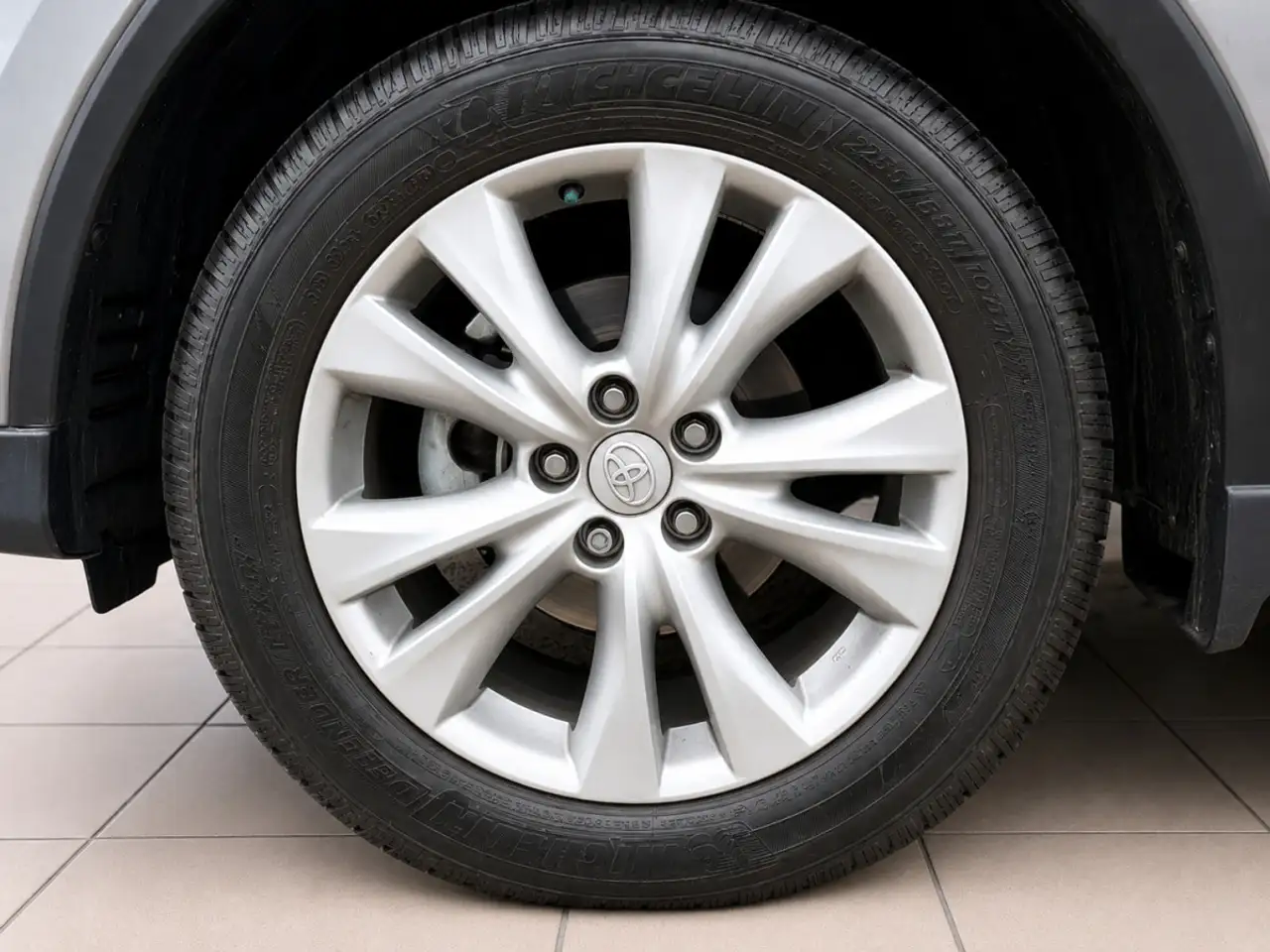 Toyota RAV 4 photo Toyota RAV 4