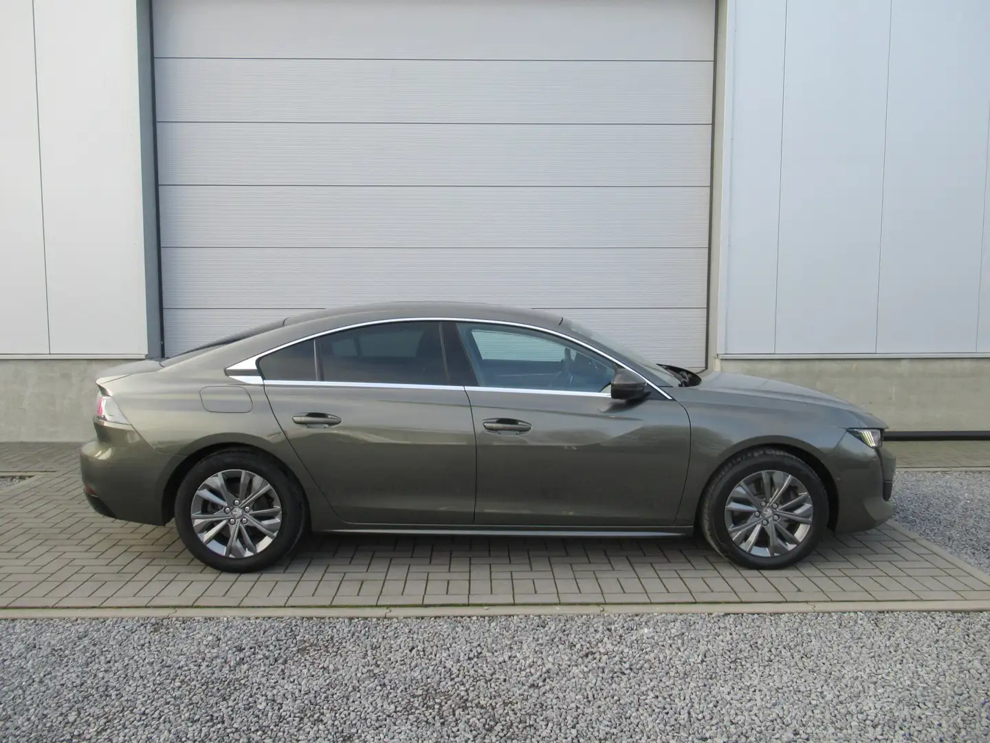 Peugeot 508 Allure 2.0 HDi Aut. / Leder / Navi / i-cockpit / Gris - 2