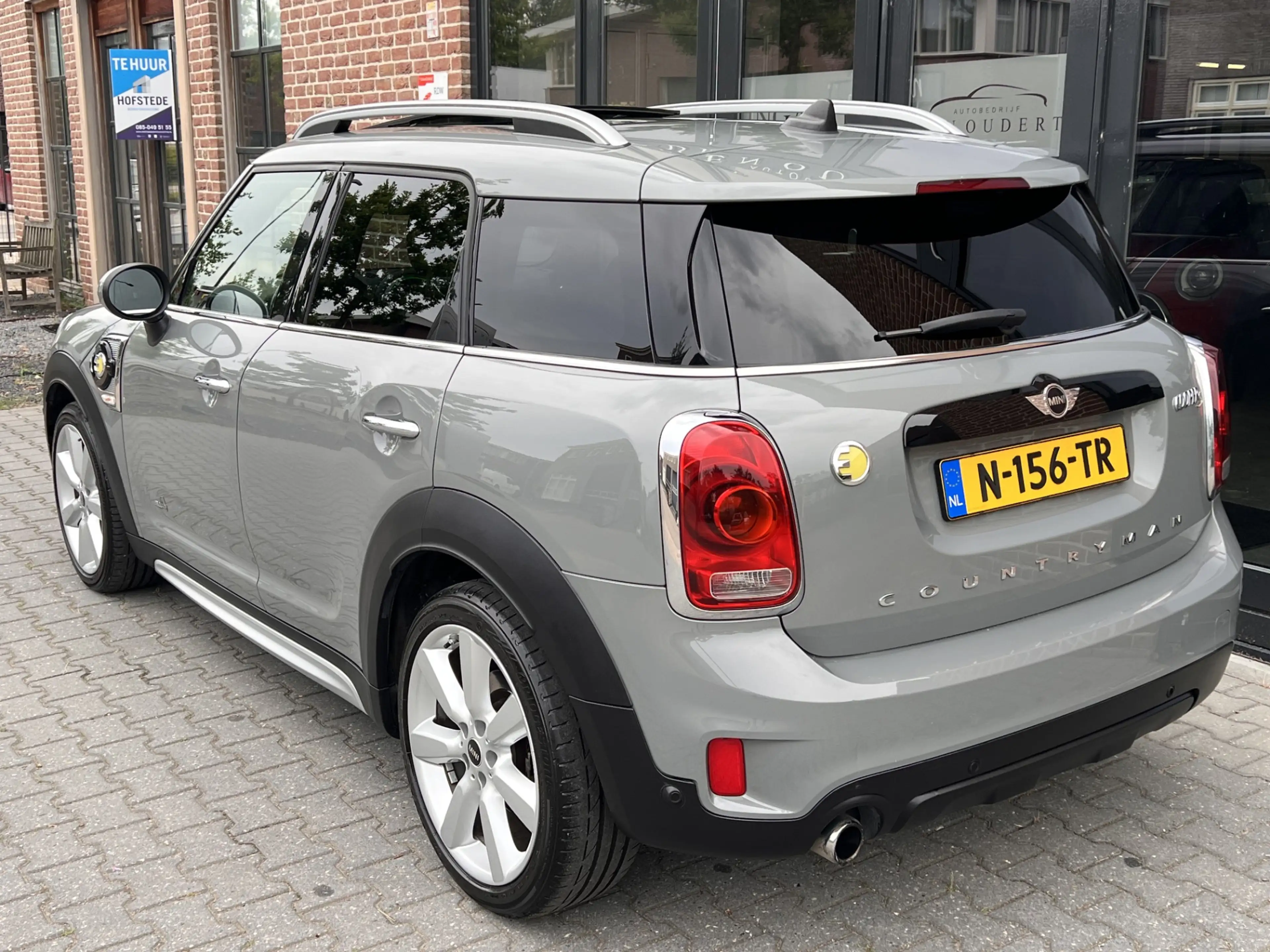 MINI Cooper SE Countryman 1.5 ALL4 Chili PANO / LED / KEYLESS — photo 6