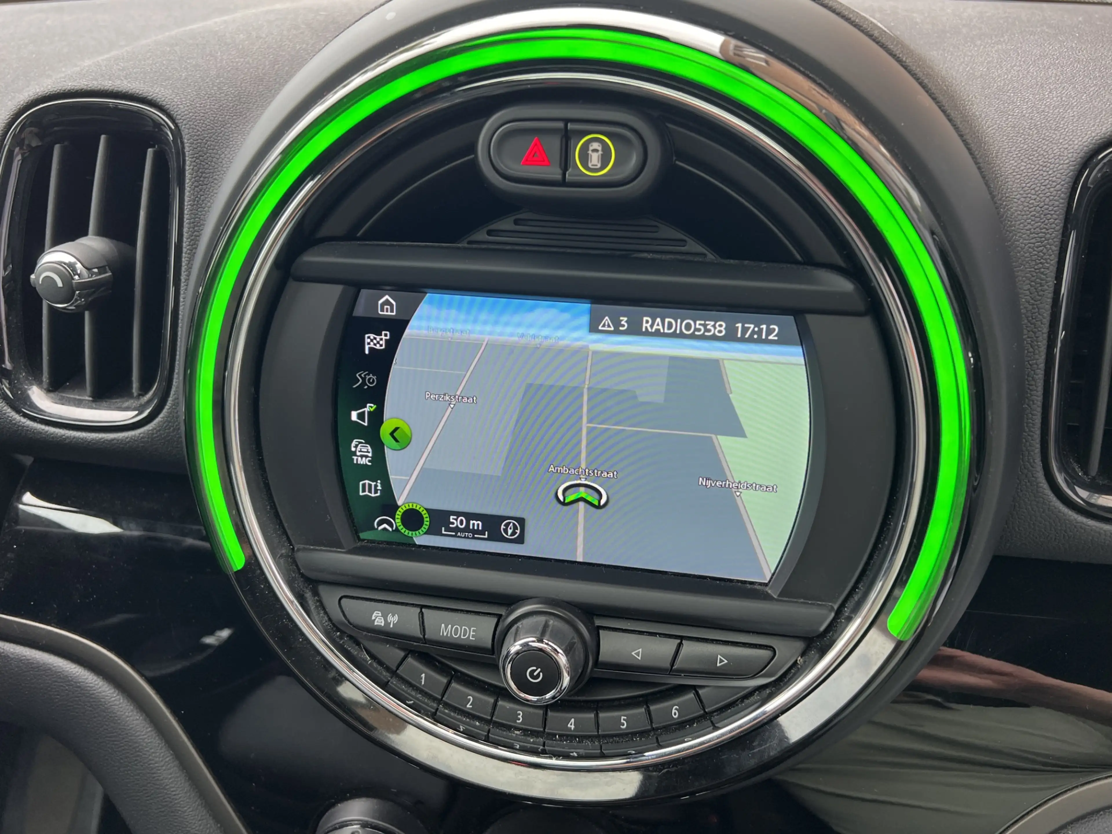 MINI Cooper SE Countryman 1.5 ALL4 Chili PANO / LED / KEYLESS — photo 14