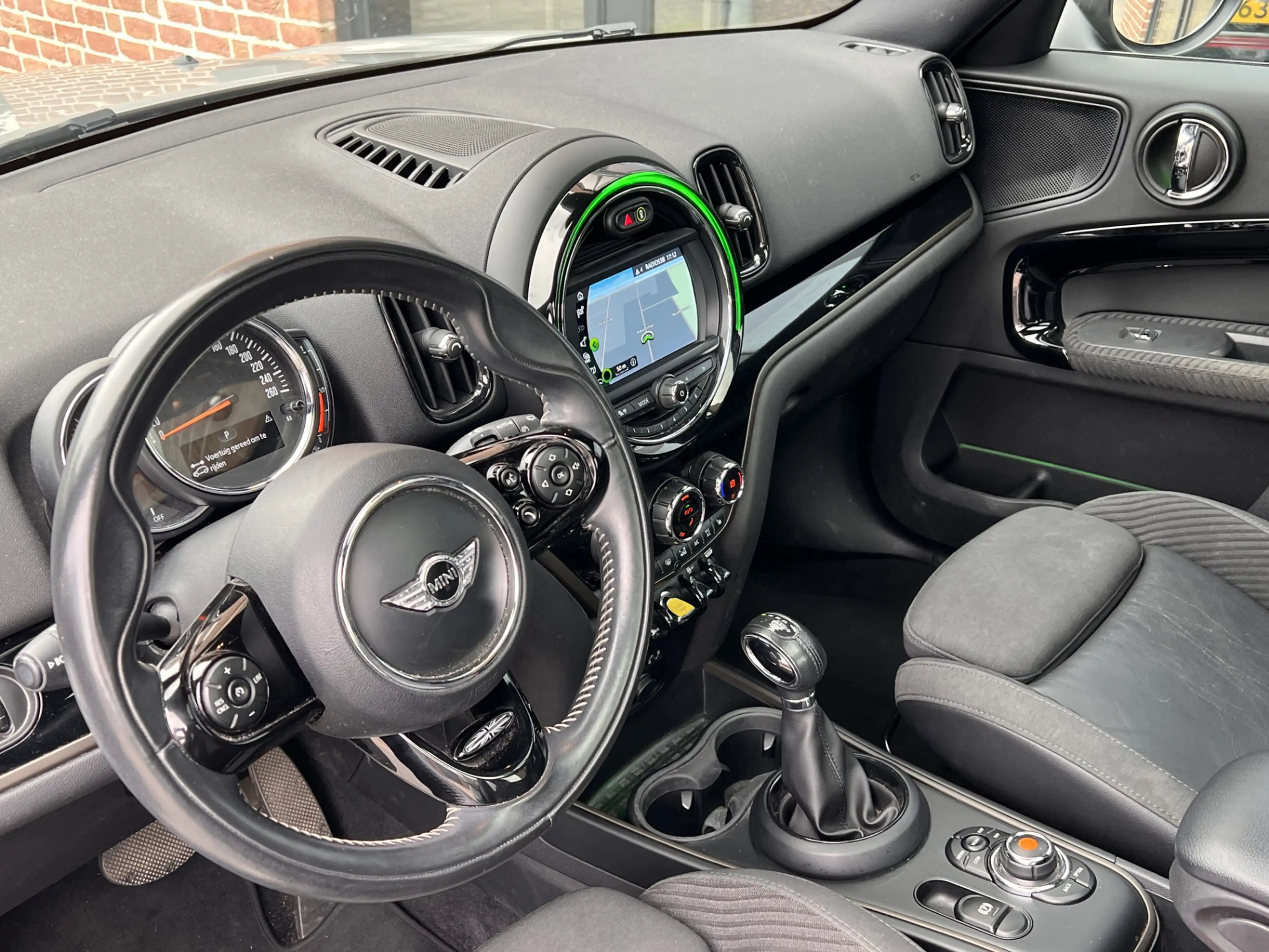 MINI Cooper SE Countryman 1.5 ALL4 Chili PANO / LED / KEYLESS — photo 11