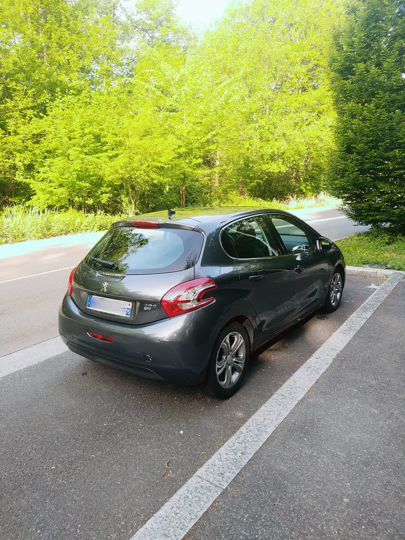 Peugeot 208 208 1.6 e-HDi 92ch FAP BVM5 Allure - 2