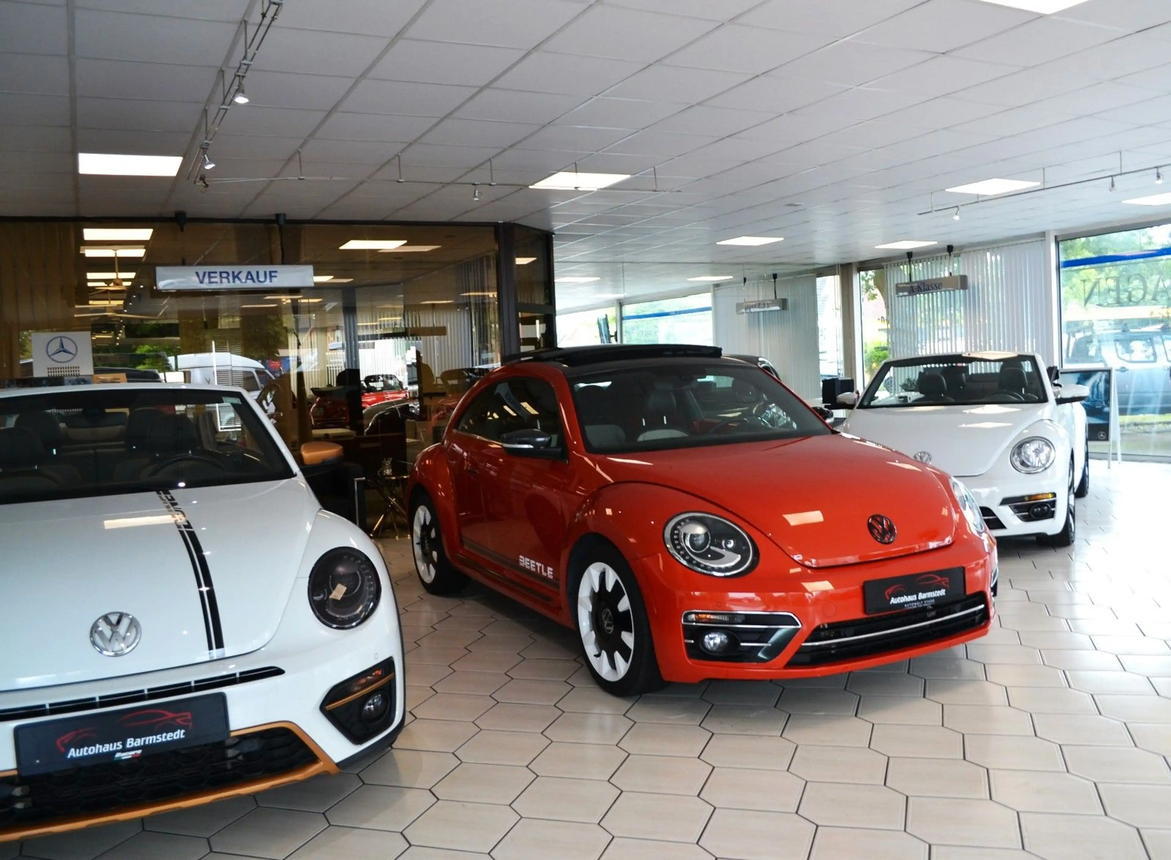 Volkswagen Beetle Cabriolet 2,0 TSI — photo 13