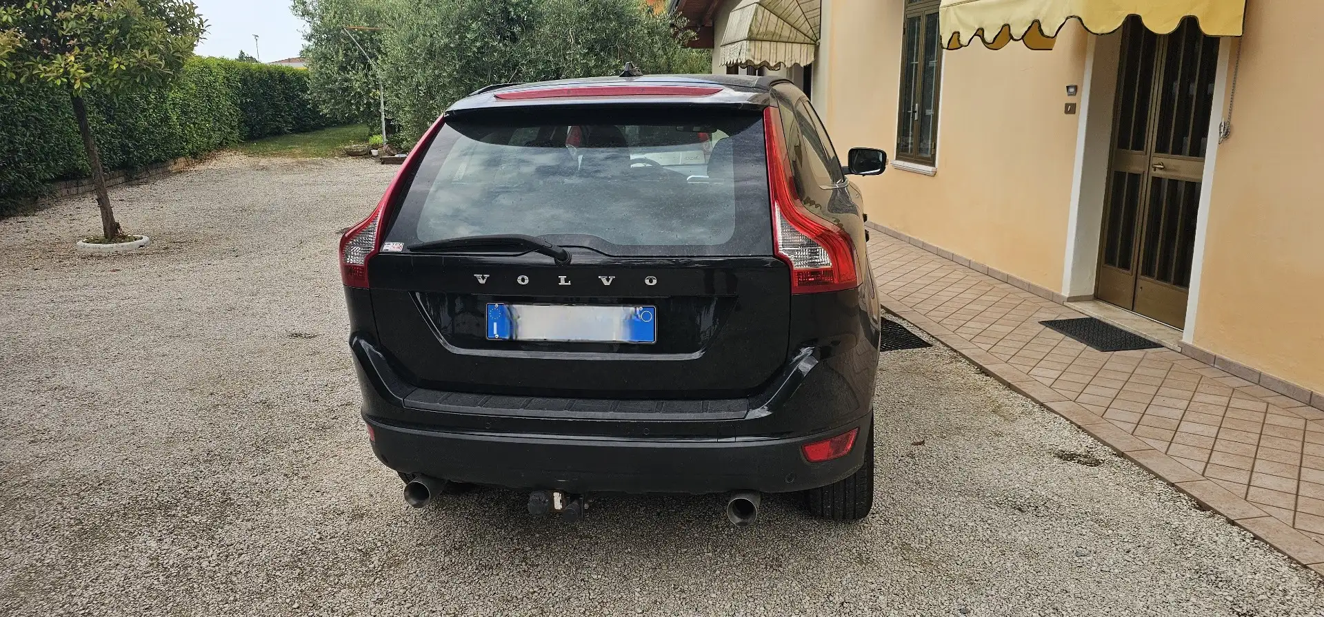 Volvo XC60 2.4 d4 (d3) Kinetic awd 163cv geartronic - 1