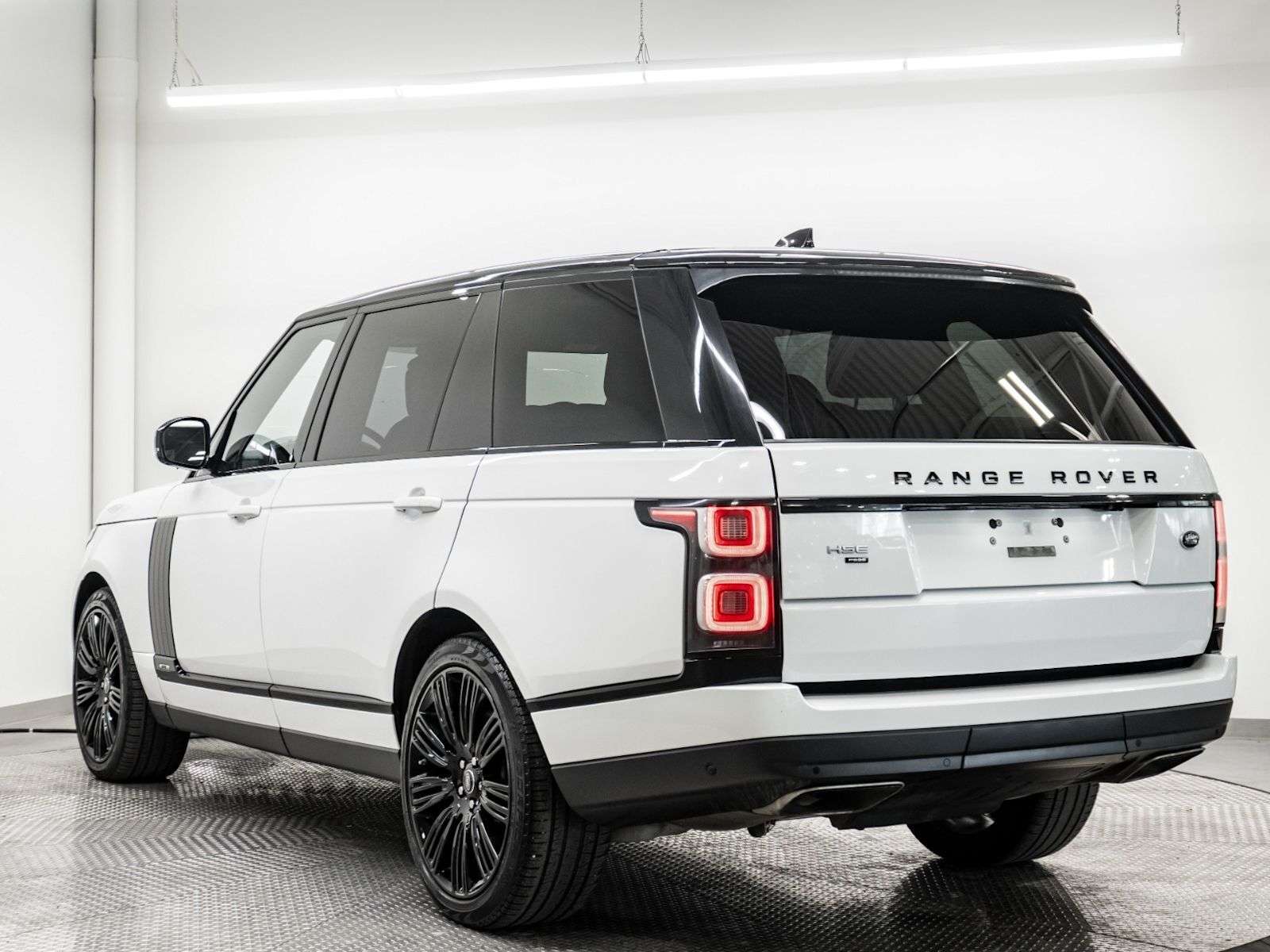 2021 Land Rover Range Rover WESTMINISTER P525 | V8 | LWB — снимка 1