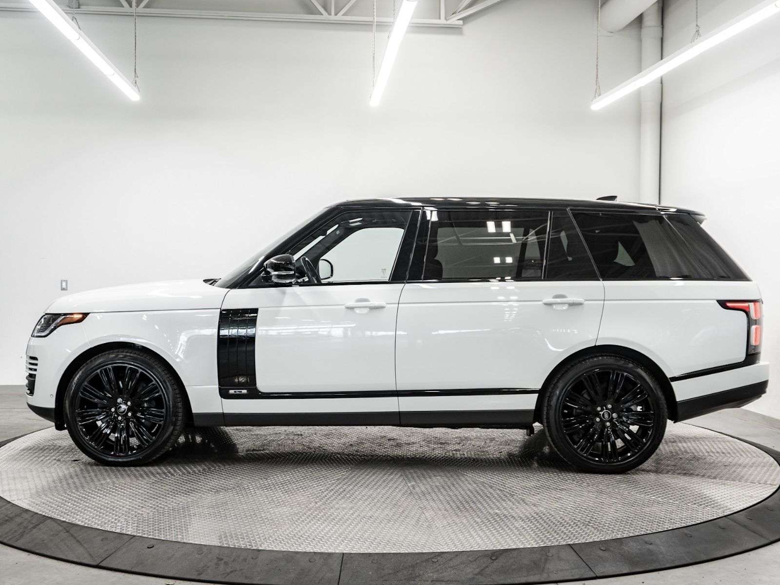 2021 Land Rover Range Rover WESTMINISTER P525 | V8 | LWB — снимка 1