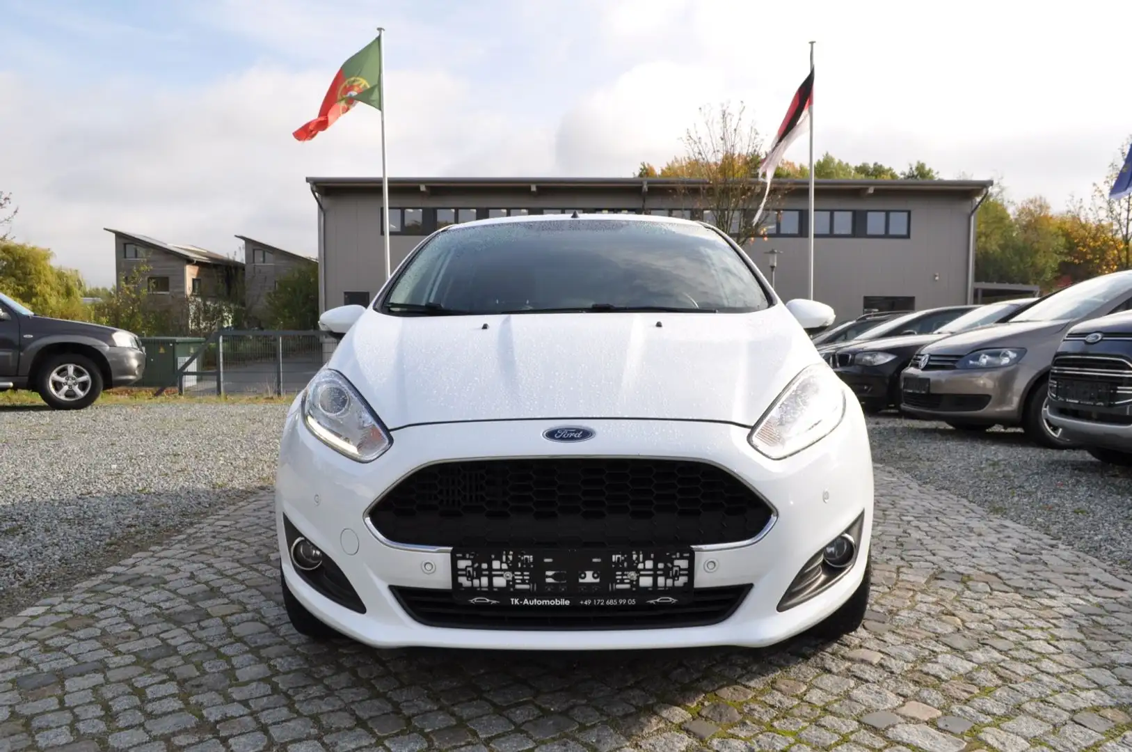 Ford Fiesta Celebration /TÜV/AU NEU/NAVI/PDC/SHZ Weiß - 2