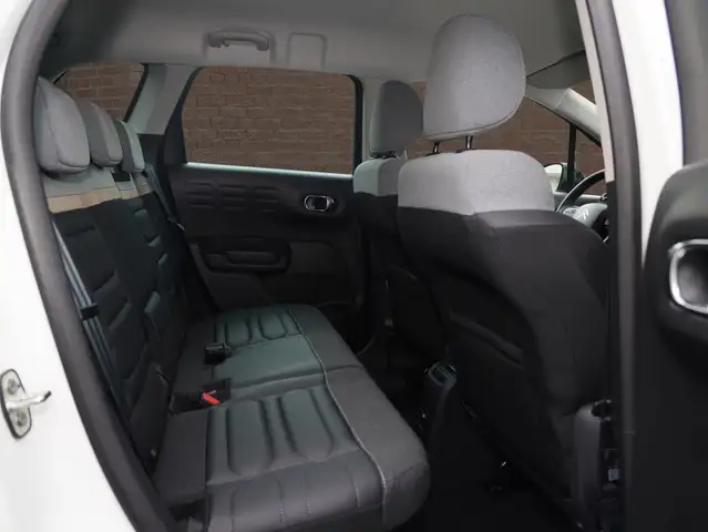 Citroen C3 Aircross view 9