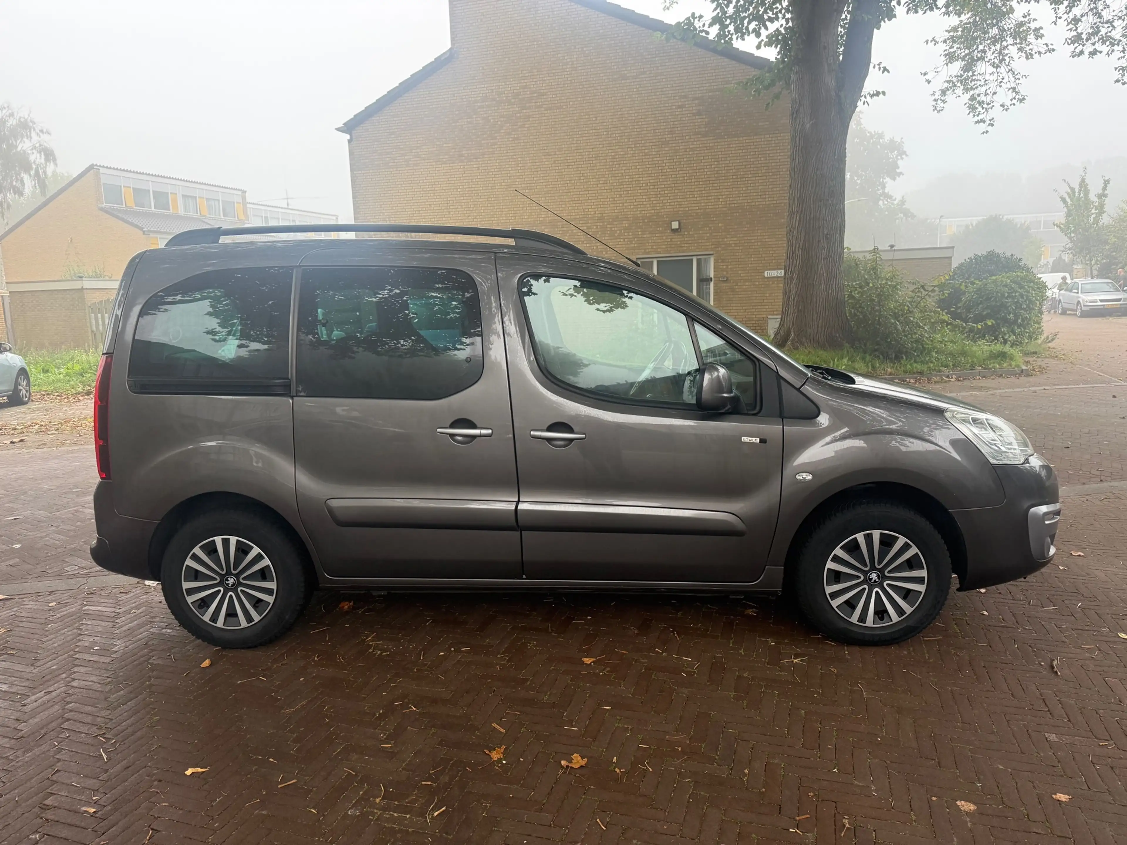 Peugeot Partner Tepee Eerste eigenaar / Goed onderhouden / Parkeer — photo 2