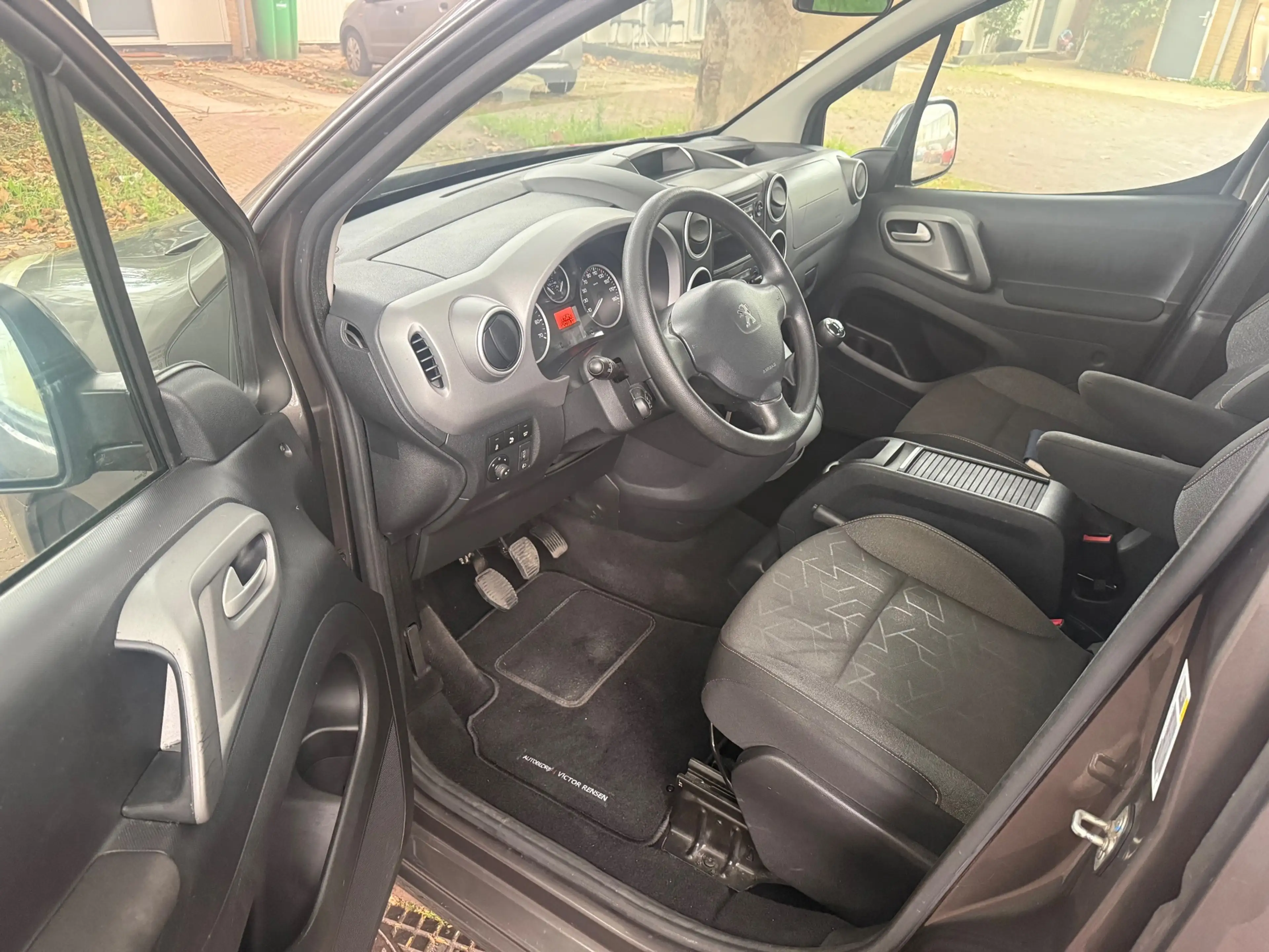 Peugeot Partner Tepee Eerste eigenaar / Goed onderhouden / Parkeer — photo 8