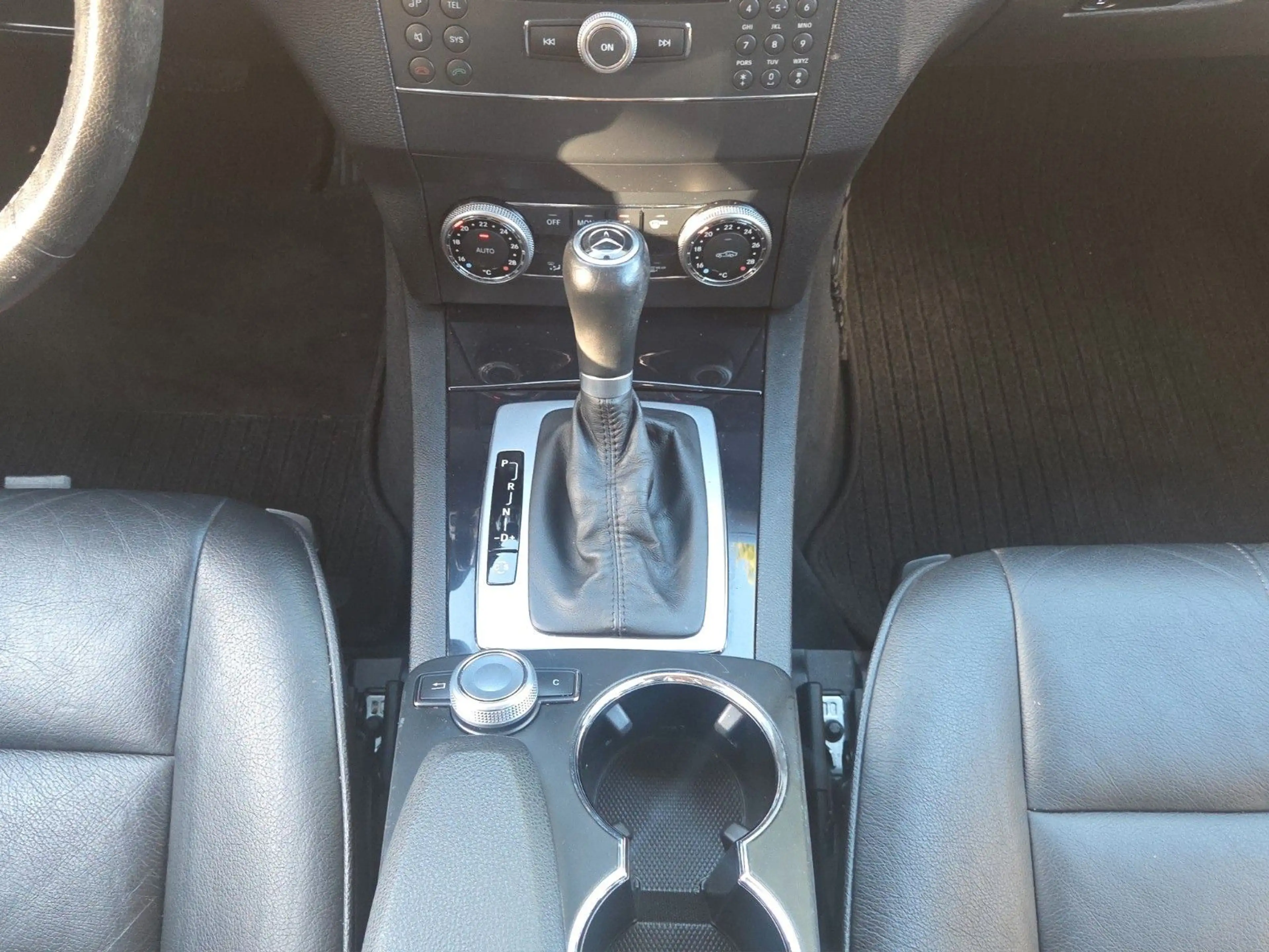 Mercedes-Benz GLK 220 CDI BlueEfficiency 4Matic*AHK*Leder* — photo 15