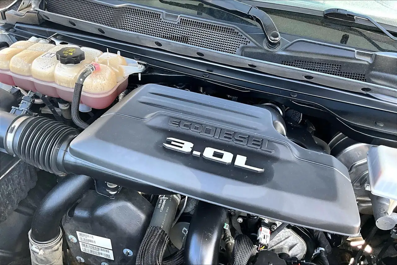 RAM 1500 снимка RAM 1500