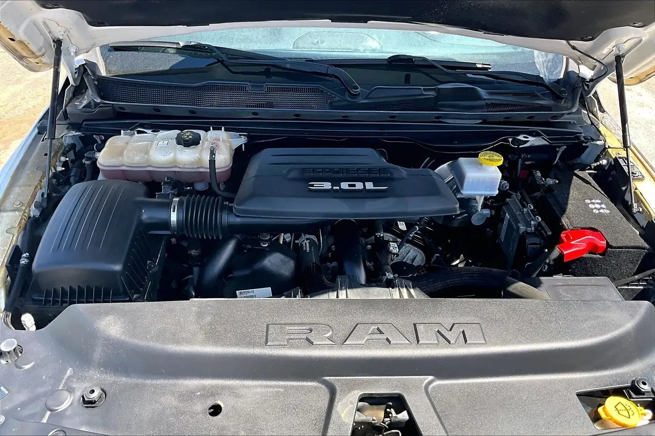 RAM 1500 снимка RAM 1500