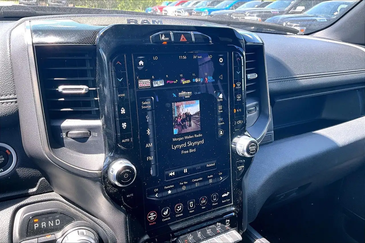 RAM 1500 снимка RAM 1500