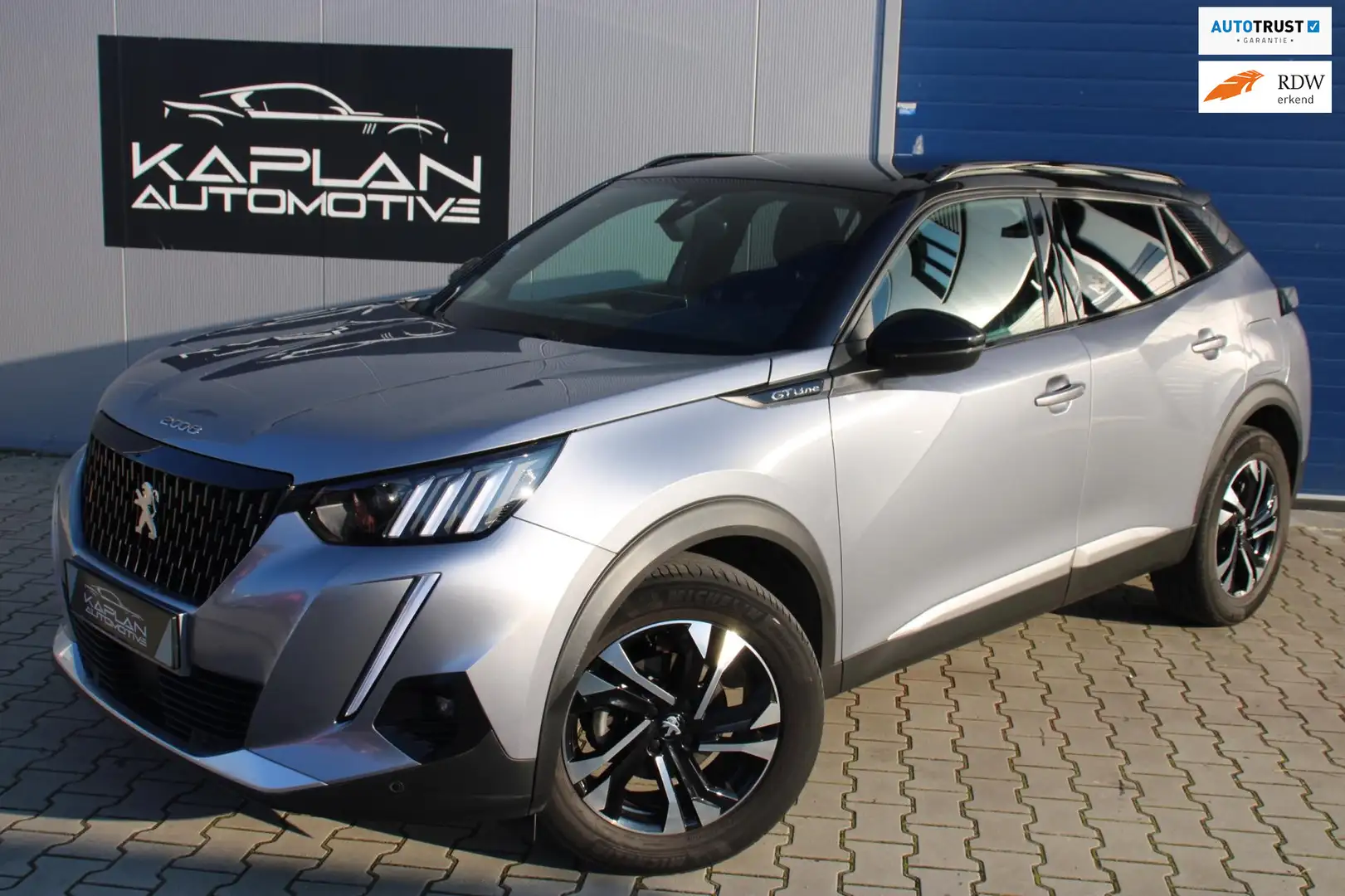 Peugeot 2008 GT 131PK TREKHAAK NAVI AUT. 360CAM GARANTIE CARPLA Zilver - 1