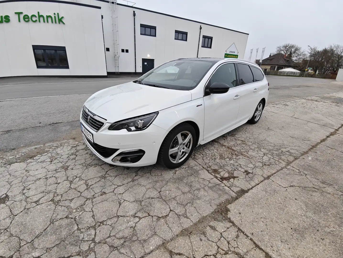 Peugeot 308 SW BlueHDi 150 Automatik GT-Line Voll!! - 1