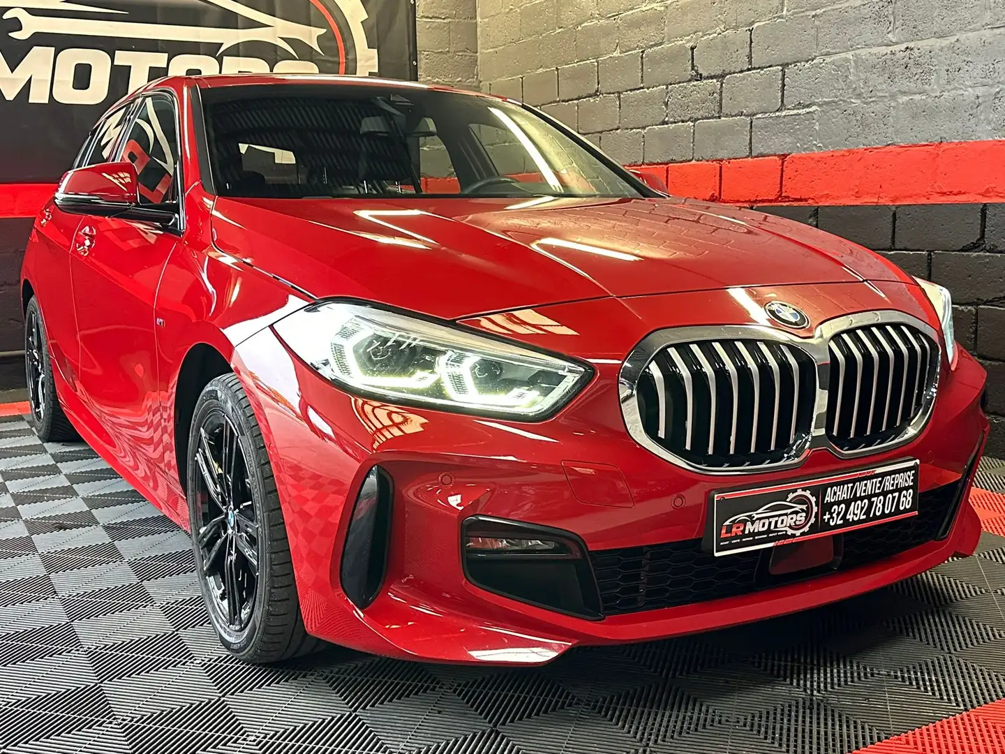 BMW 118 118iA M PACK full Rojo - 1