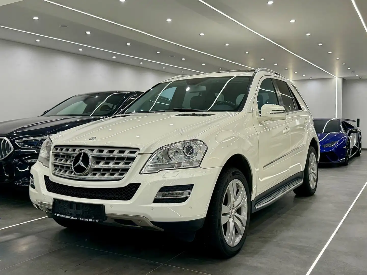 Mercedes-Benz ML 350 CDI 4Matic Ahk/Standheizung/Airmatic/GSHD Weiß - 2