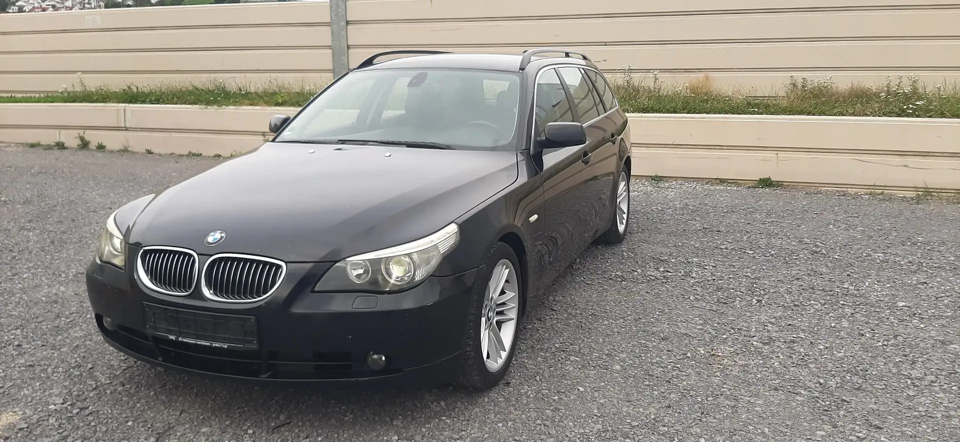 BMW 525 525d, Automatik, Alu, AHK Schwarz - 2